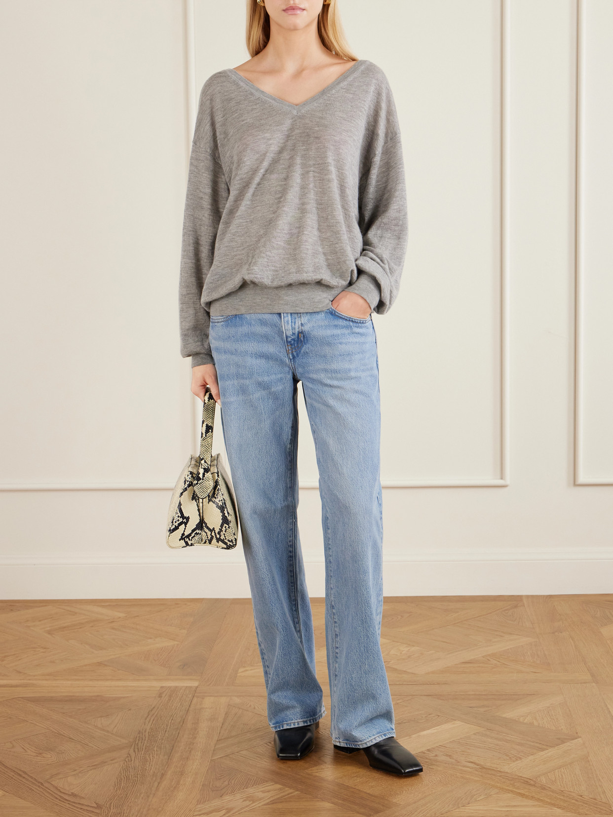 Frame Long-sleeved Sweater In Gray