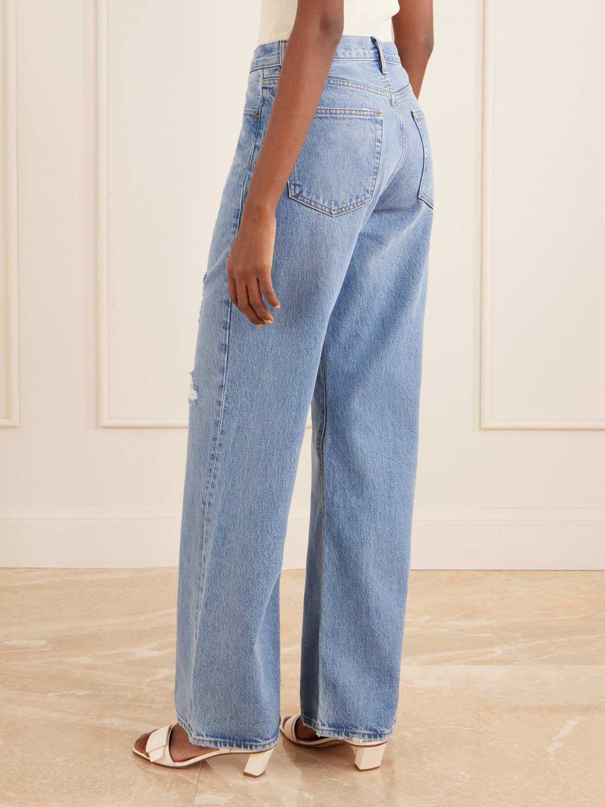 Frame The Loose Distressed Mid-rise Straight-leg Jeans In Blue