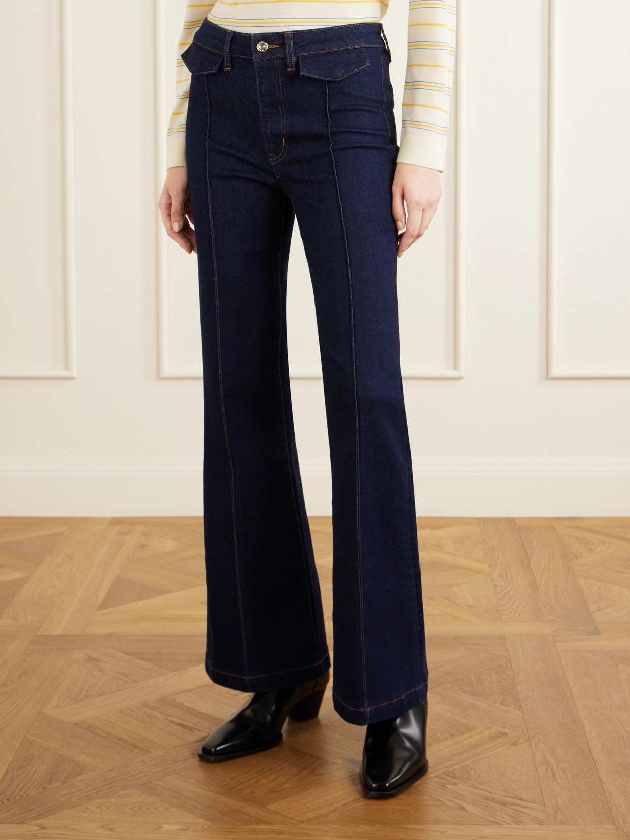 The Icon Mid-Rise Flared Jeans