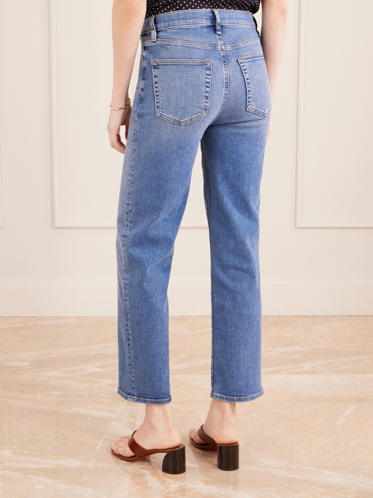Le Sleek Straight High-Rise Straight-Leg Jeans