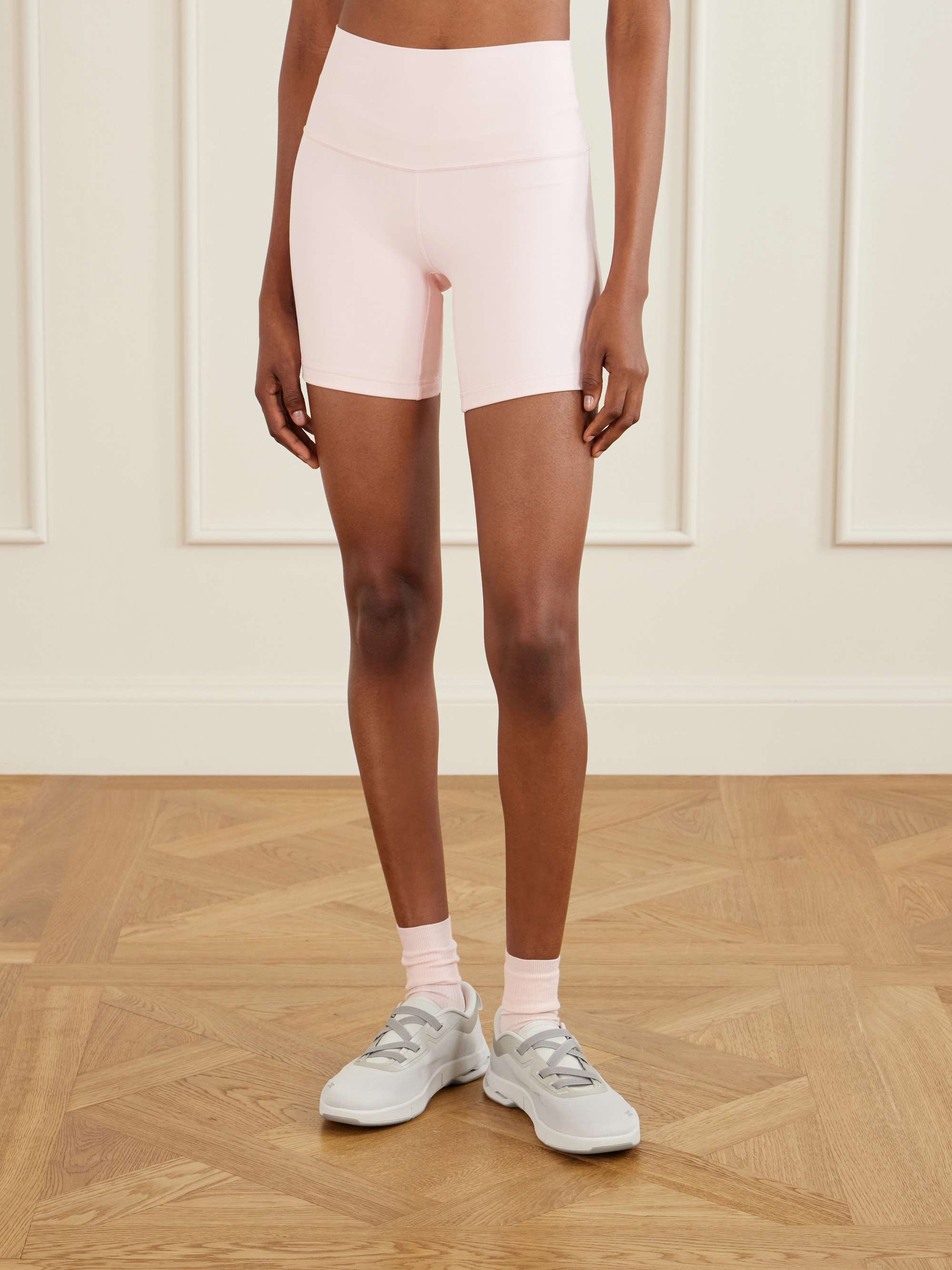 LULULEMON 