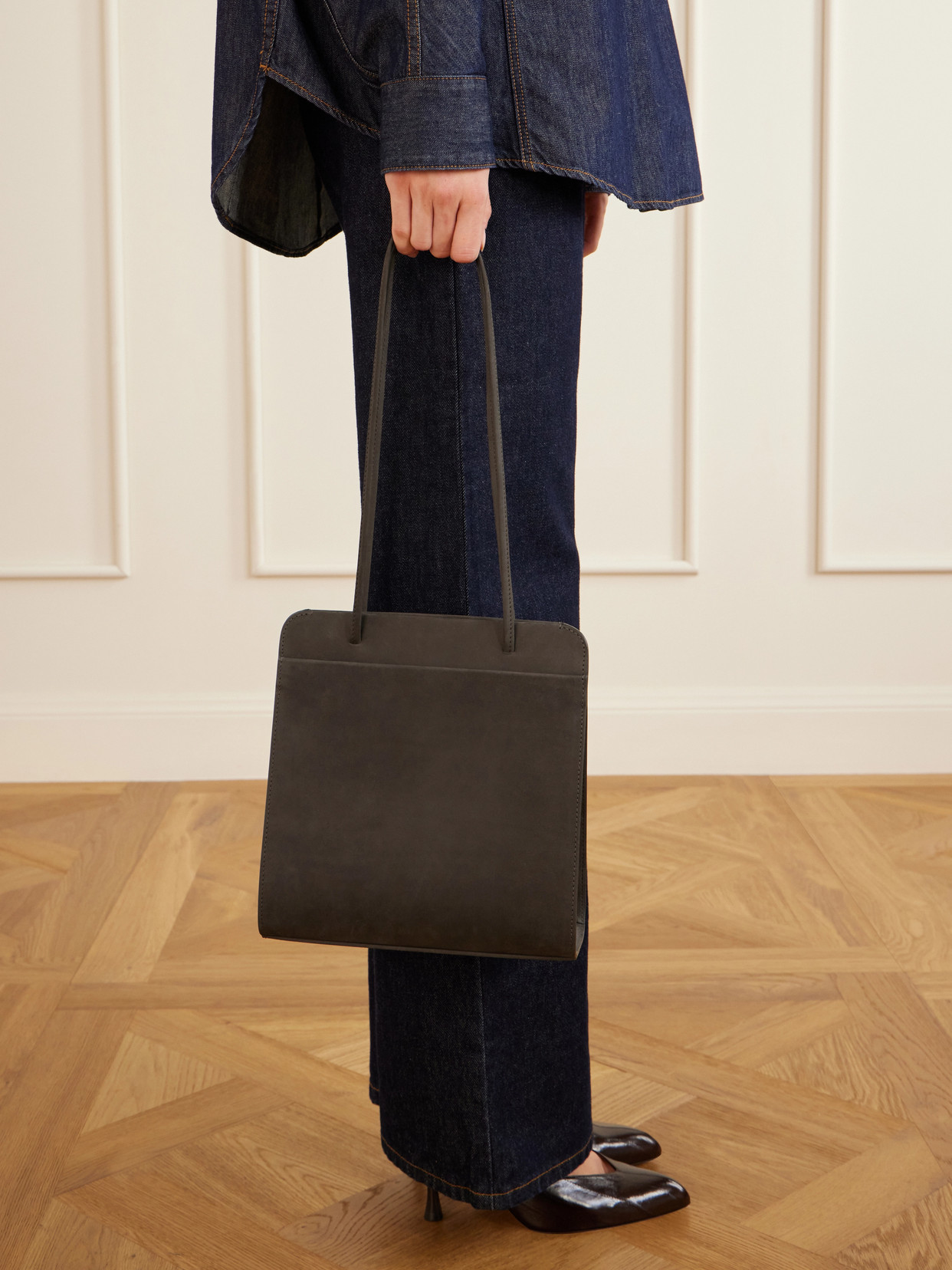 Lisse Suede Tote