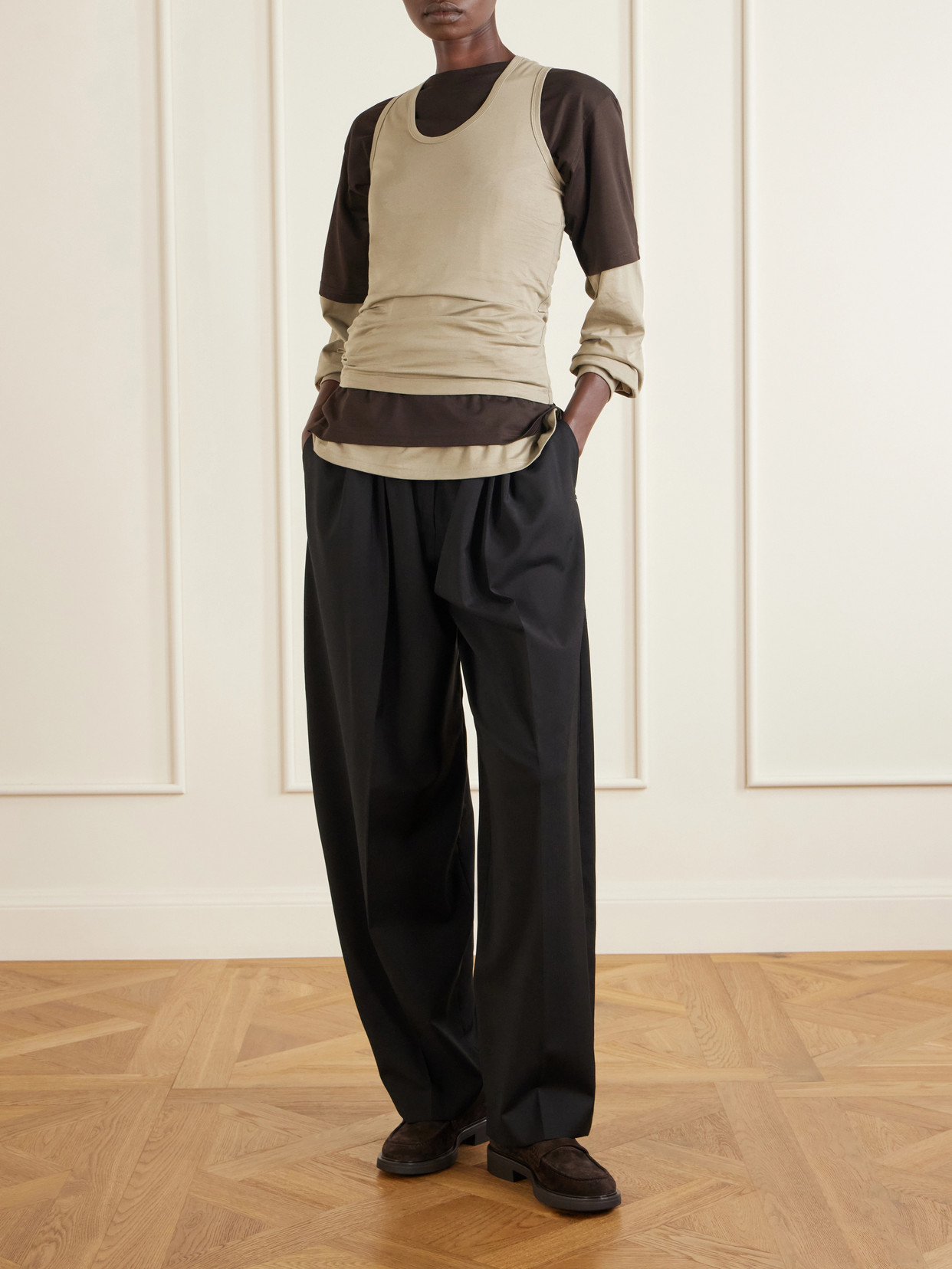 Ssstein Solid Cotton T-shirt In Brown