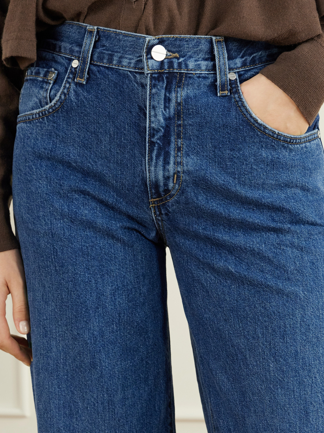 New Straight High-Waist Straight-Leg Jeans