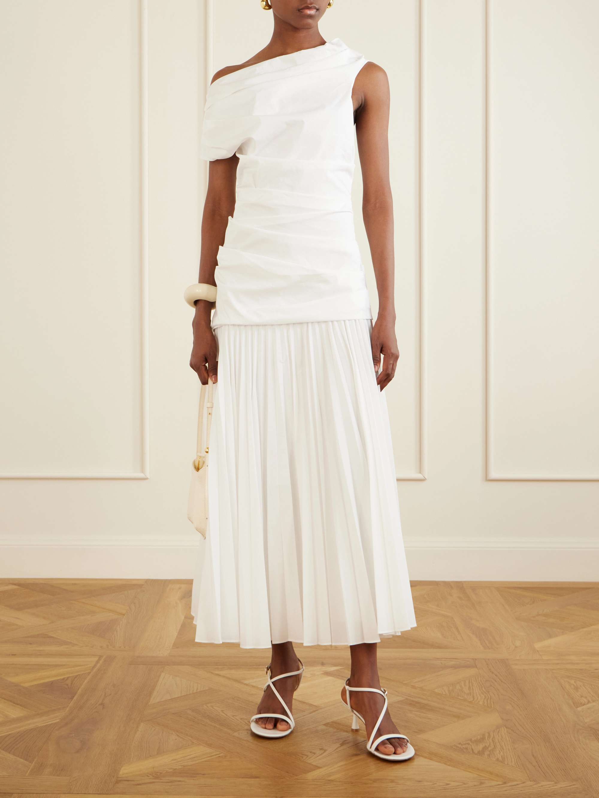 SIMKHAI 