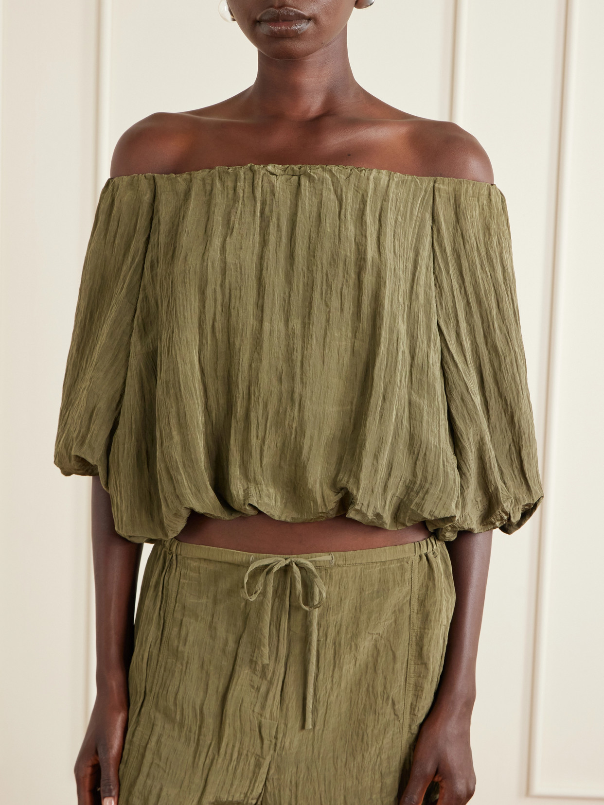 Anni Cropped Gathered Crepon Blouse