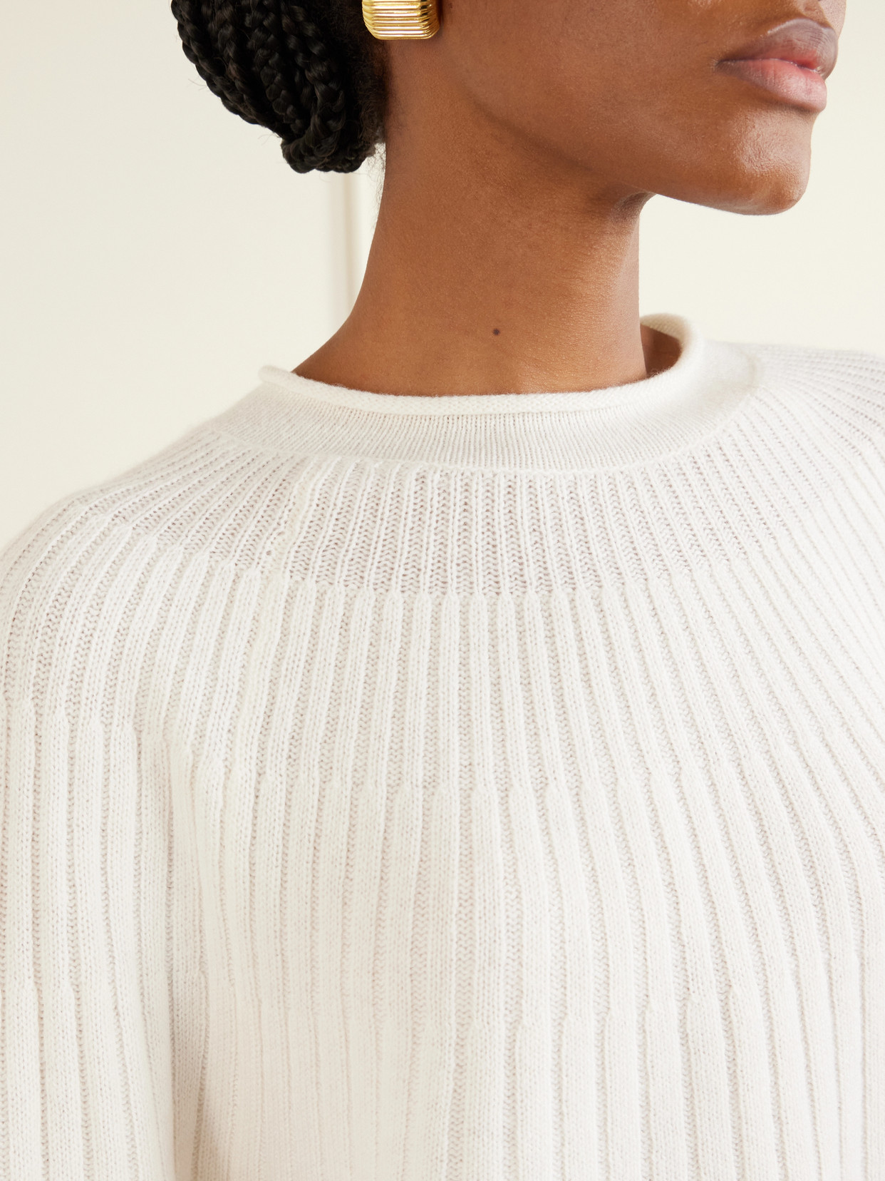 Scallop Ribbed-Knit Cashmere Sweater