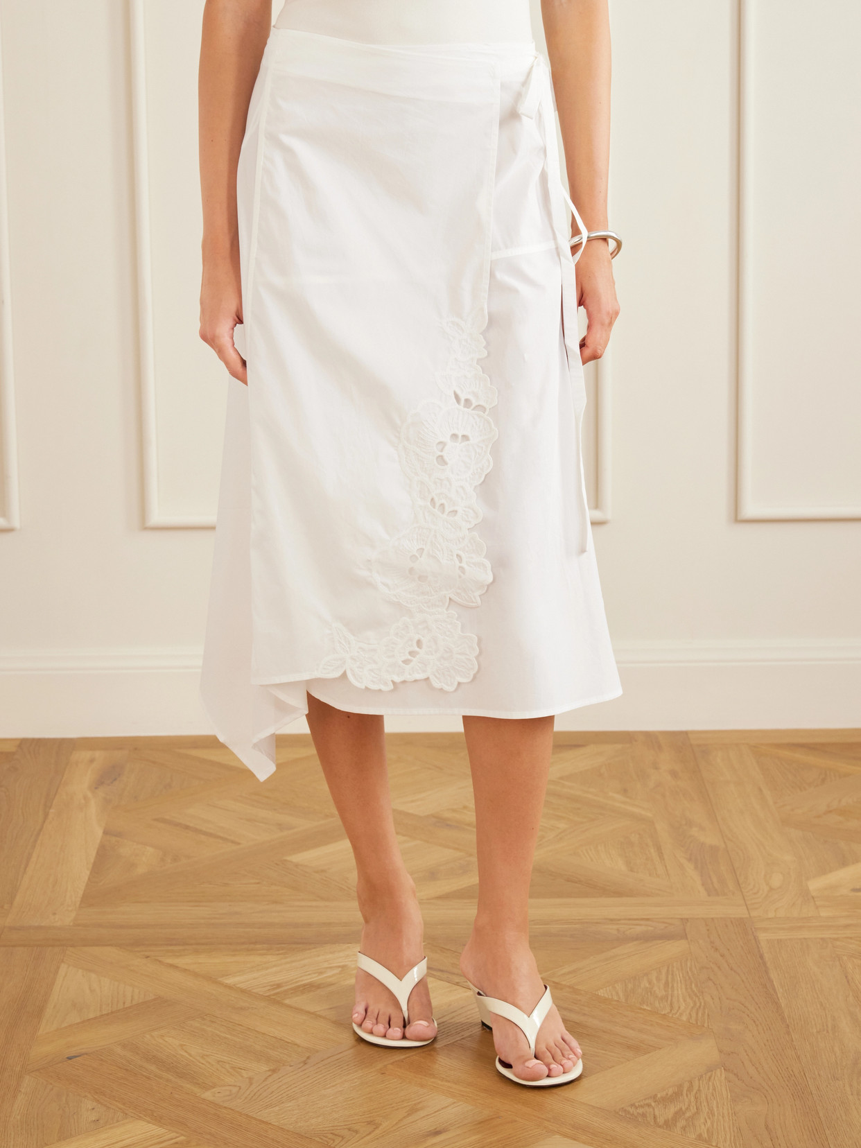. - Klara Broderie Anglaise Cotton Midi