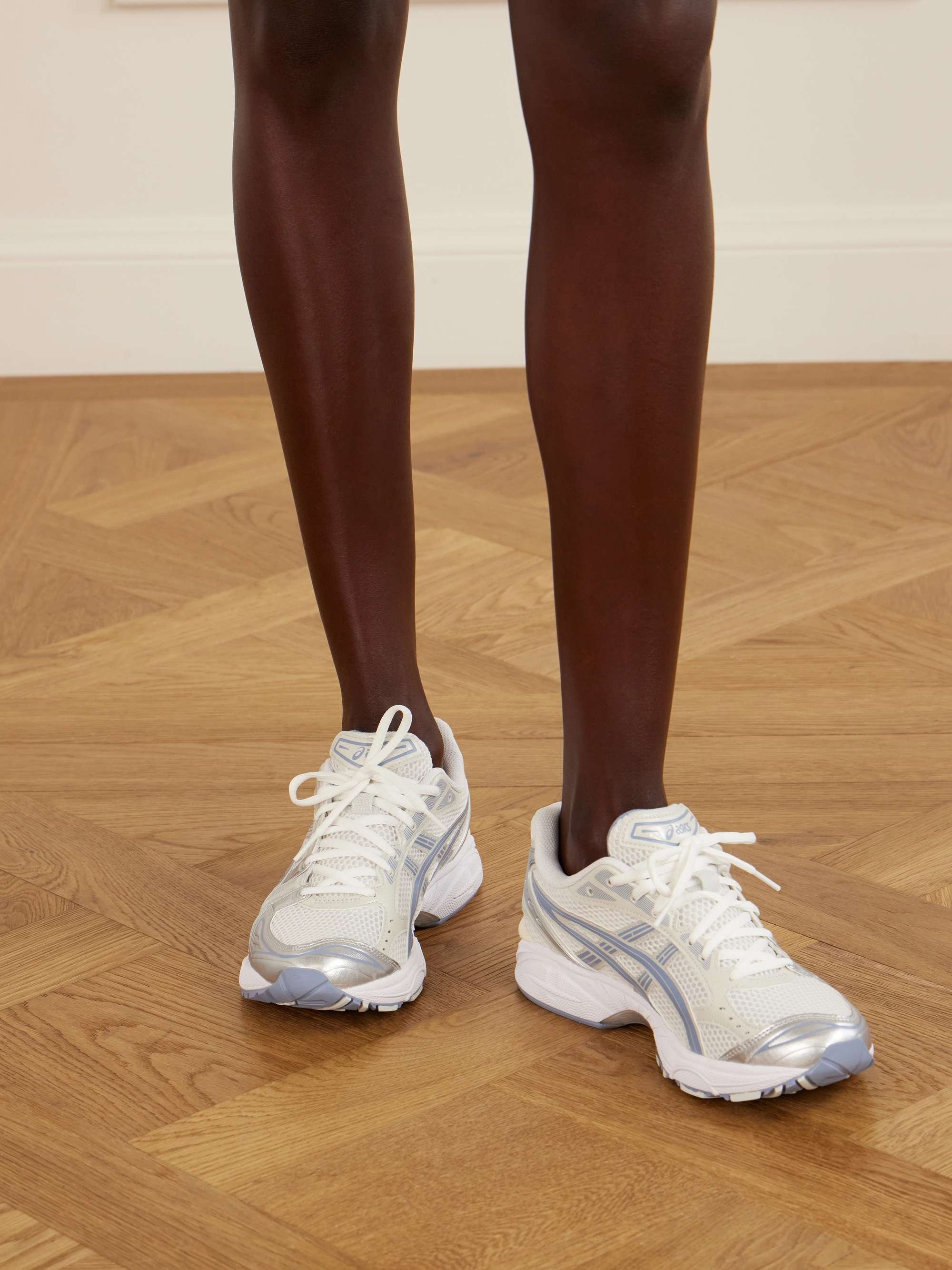 ASICS 