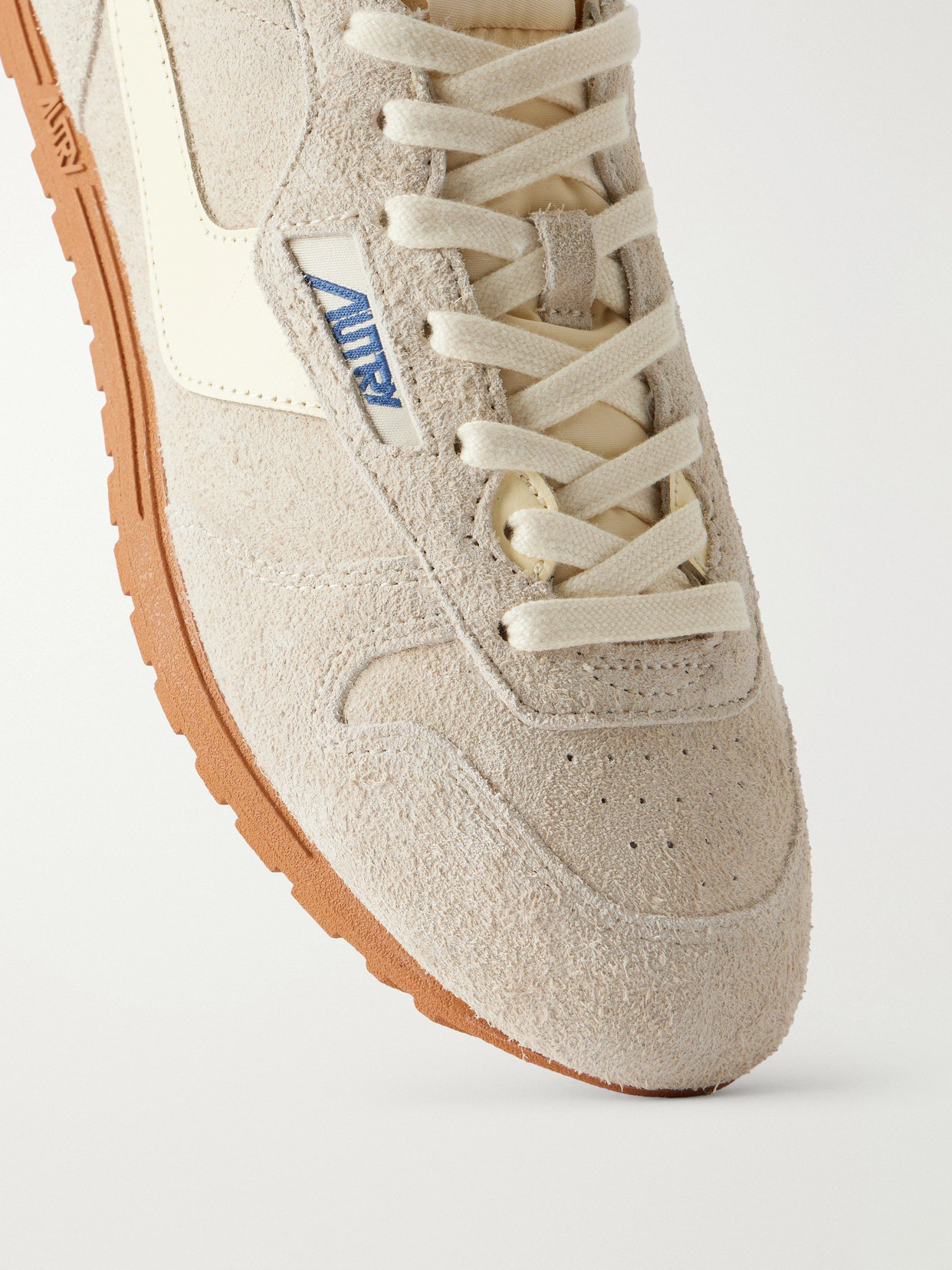 Windspin Sneakers