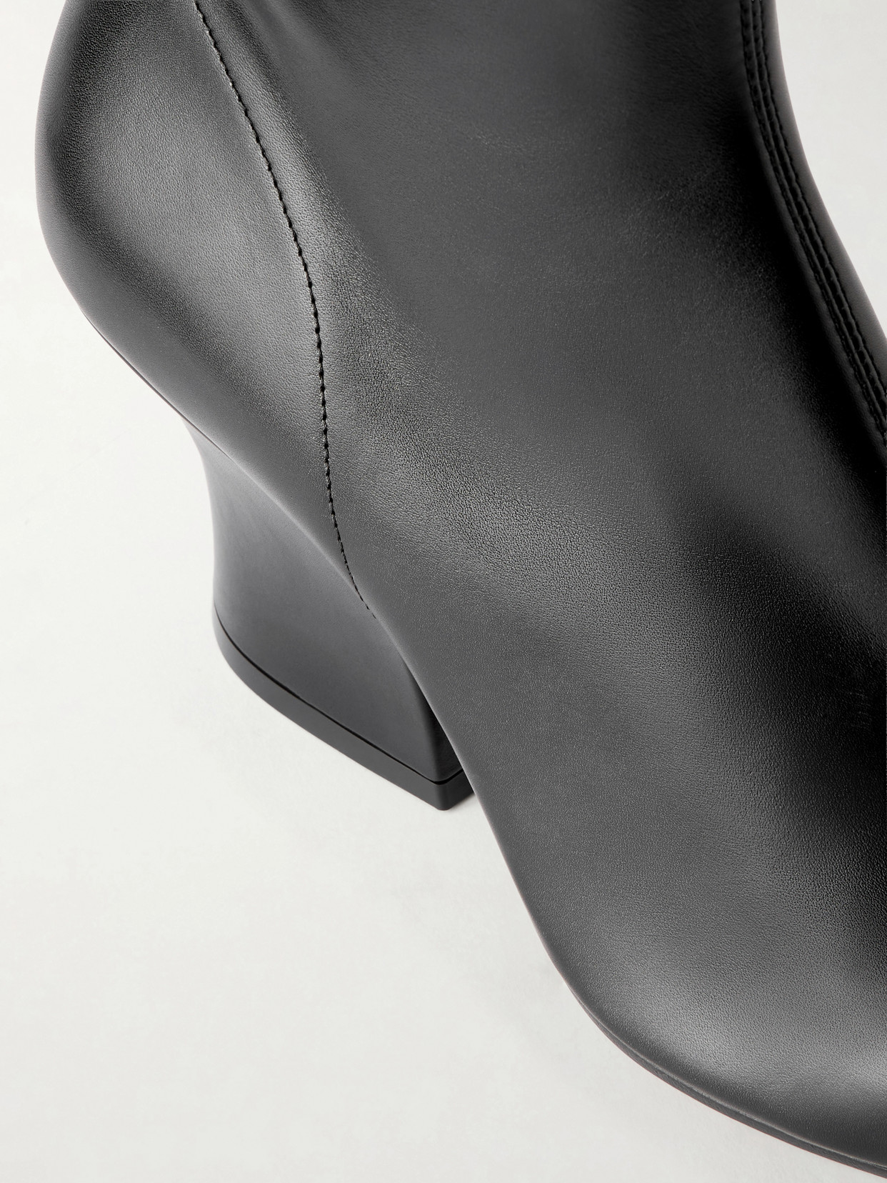Lune Ankle Boots
