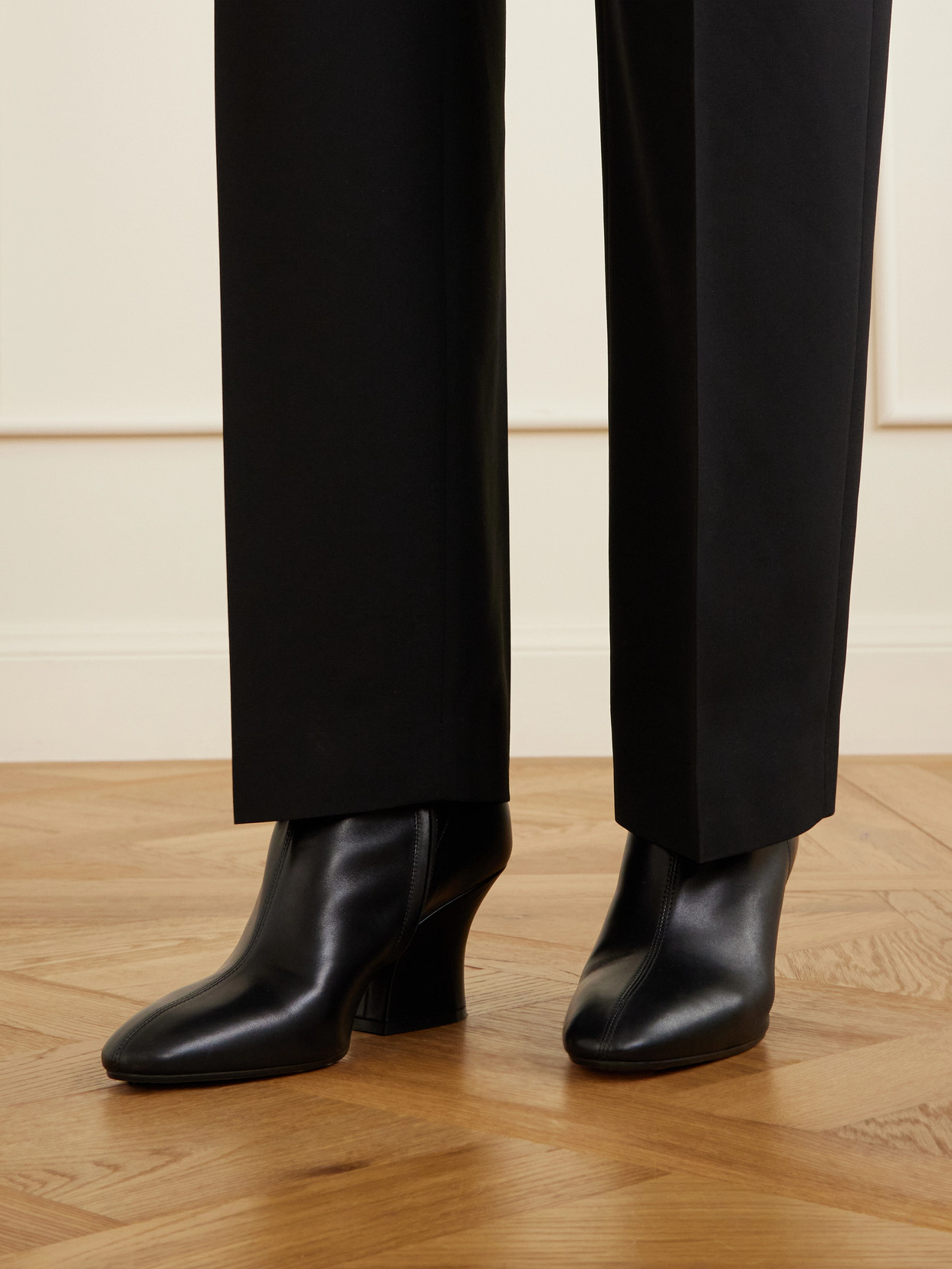 Lune Ankle Boots