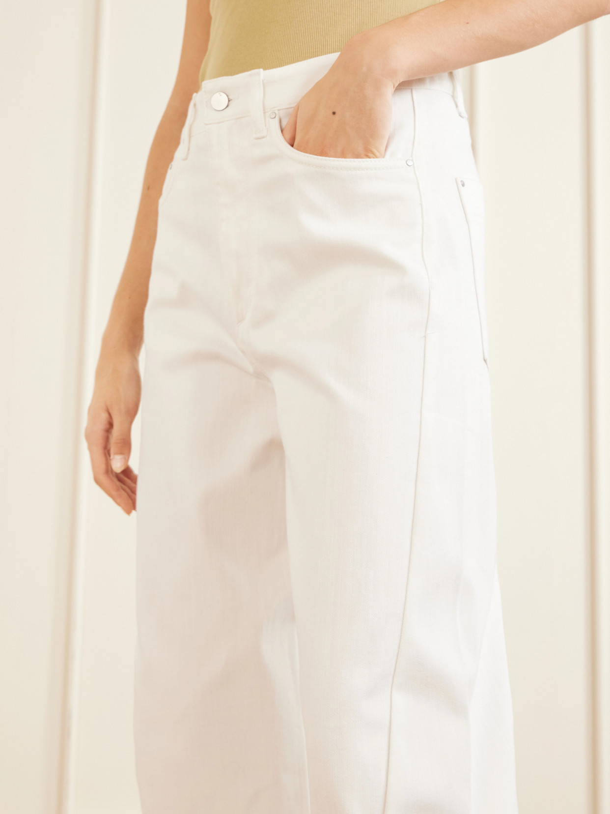 Crescent Boyfriend Jeans