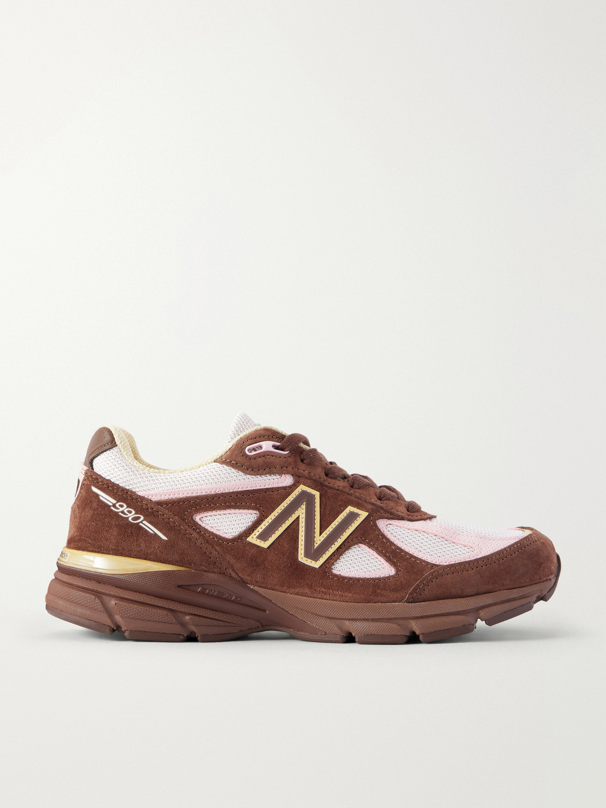 990 Sneakers