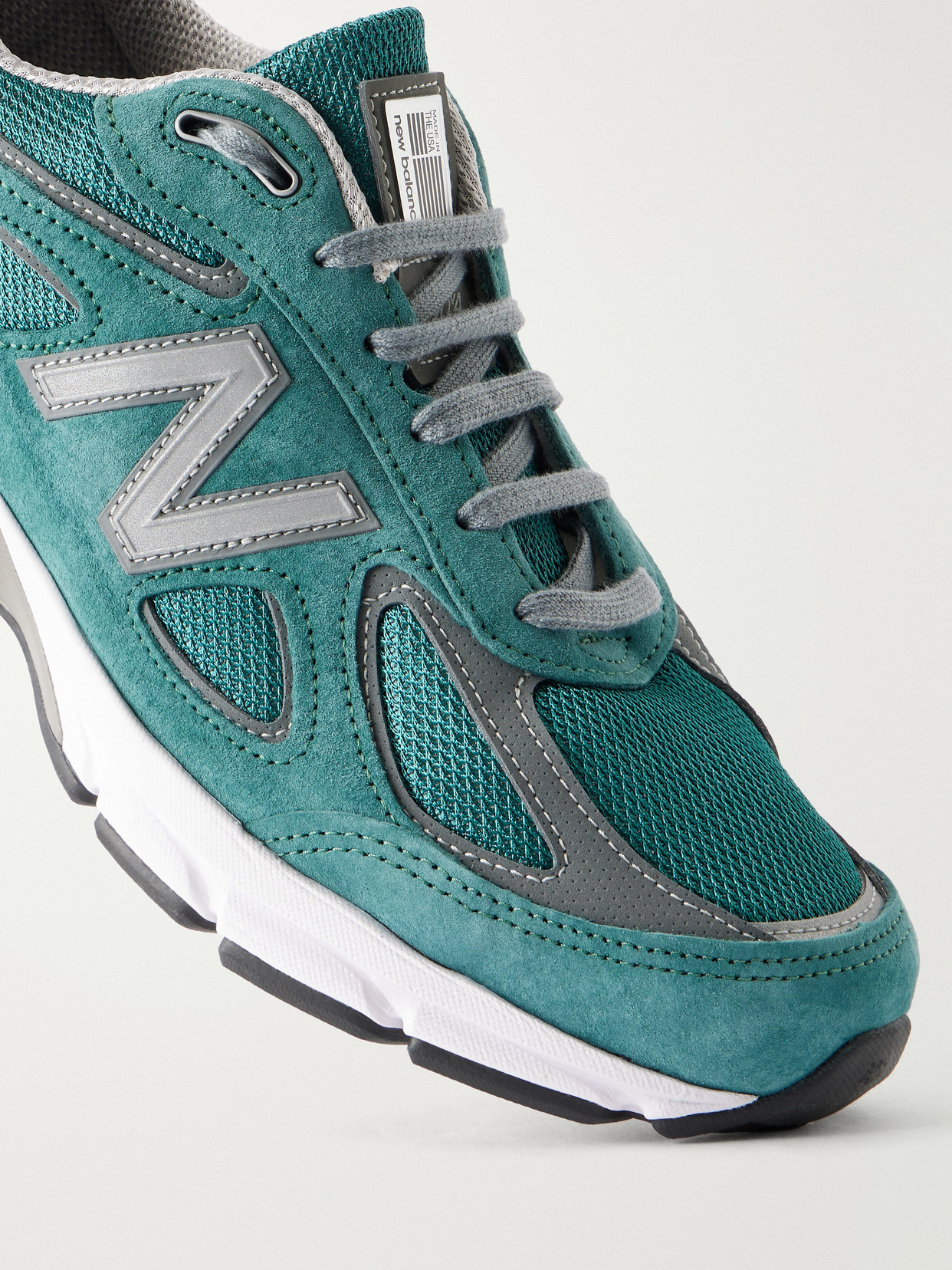 990V4 Sneakers