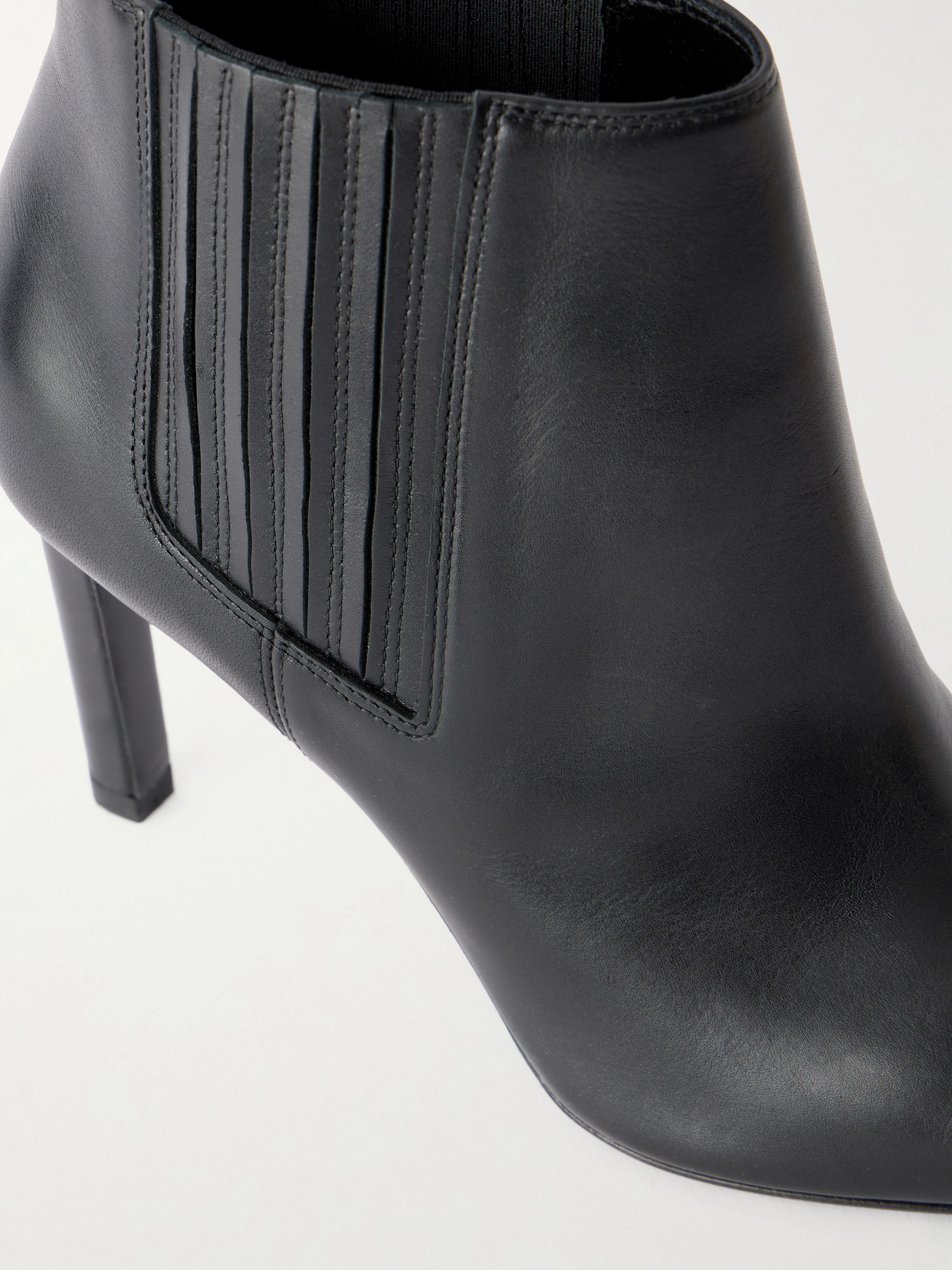 Lauretta Ankle Boots