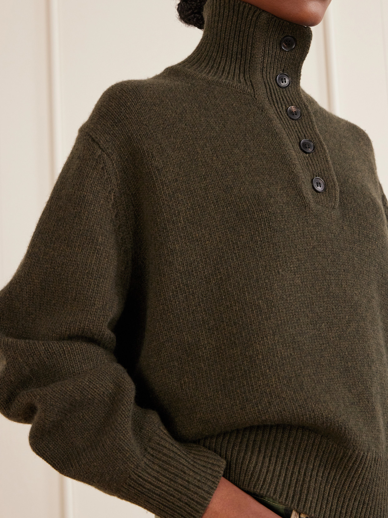 Nili Lotan Long-sleeved Knitted Pullover In Green