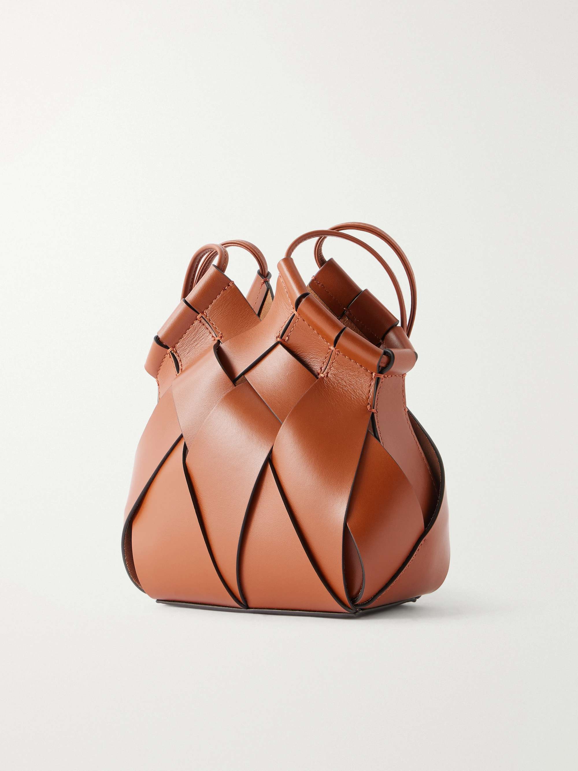 【ULLA JOHNSON】ストラップ付きかごバッグ ULLA JOHNSON Charlotte woven leather shoulder bag | NET-A-PORTER