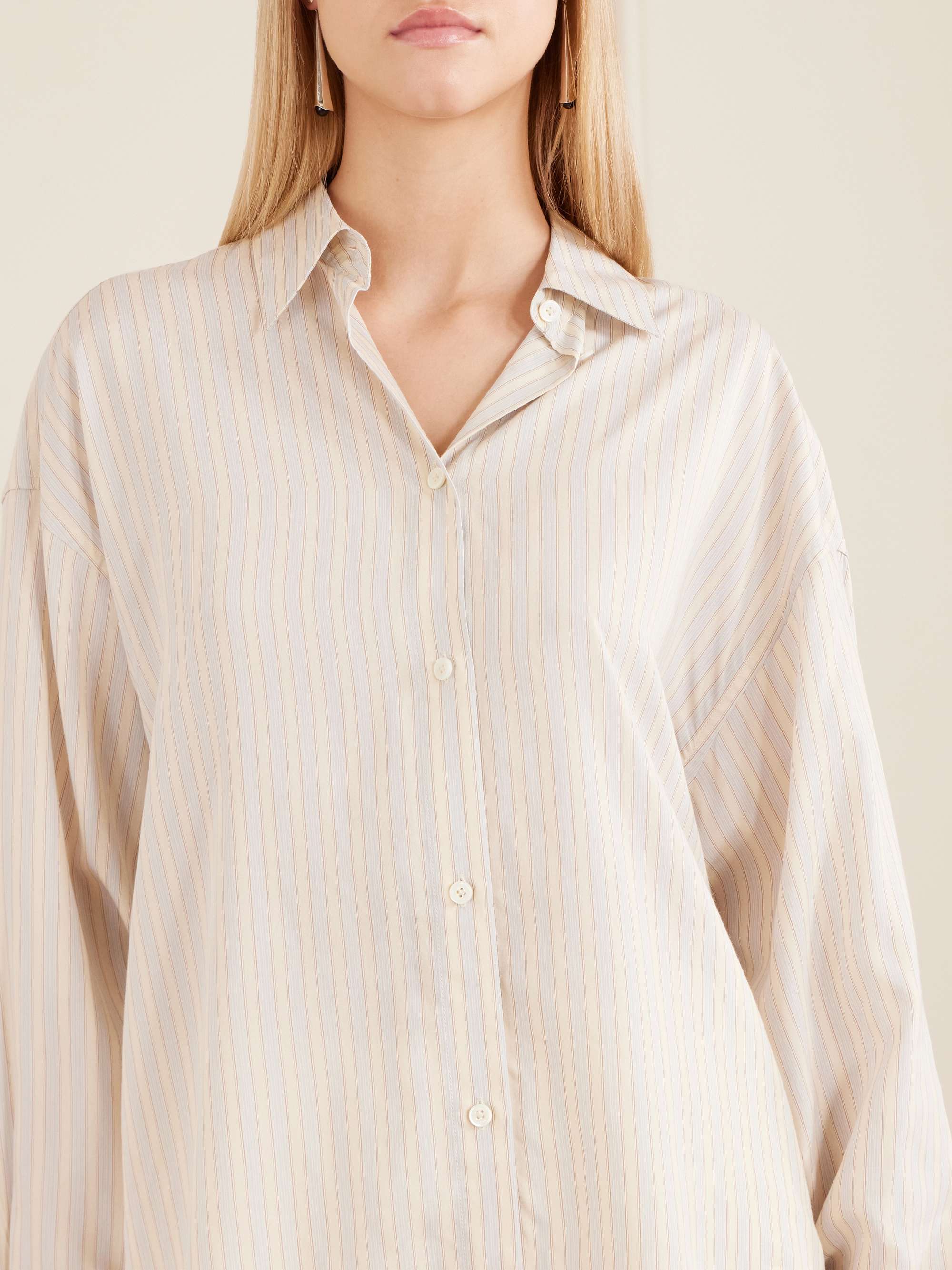 TOTEME シャツ　美品 TOTEME Striped woven shirt | NET-A-PORTER