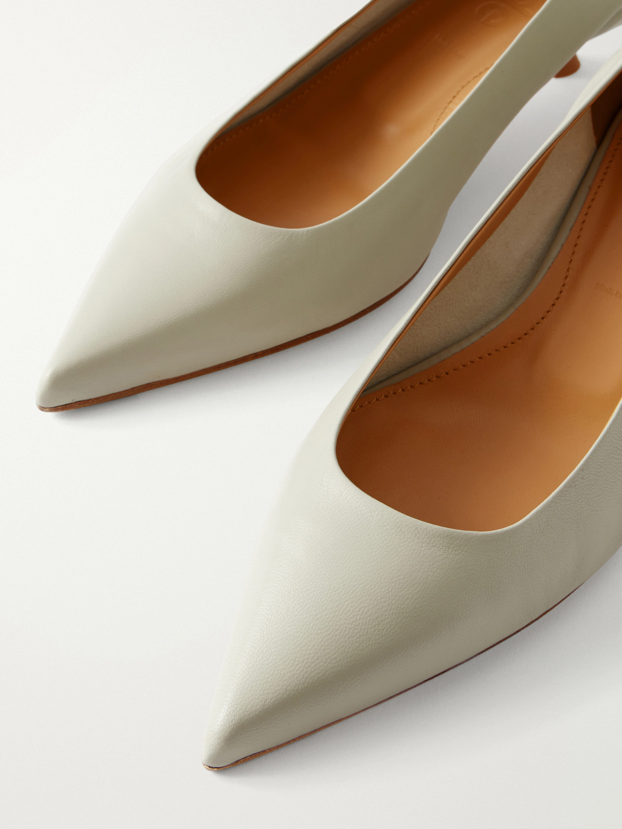 Cari 35 Pumps
