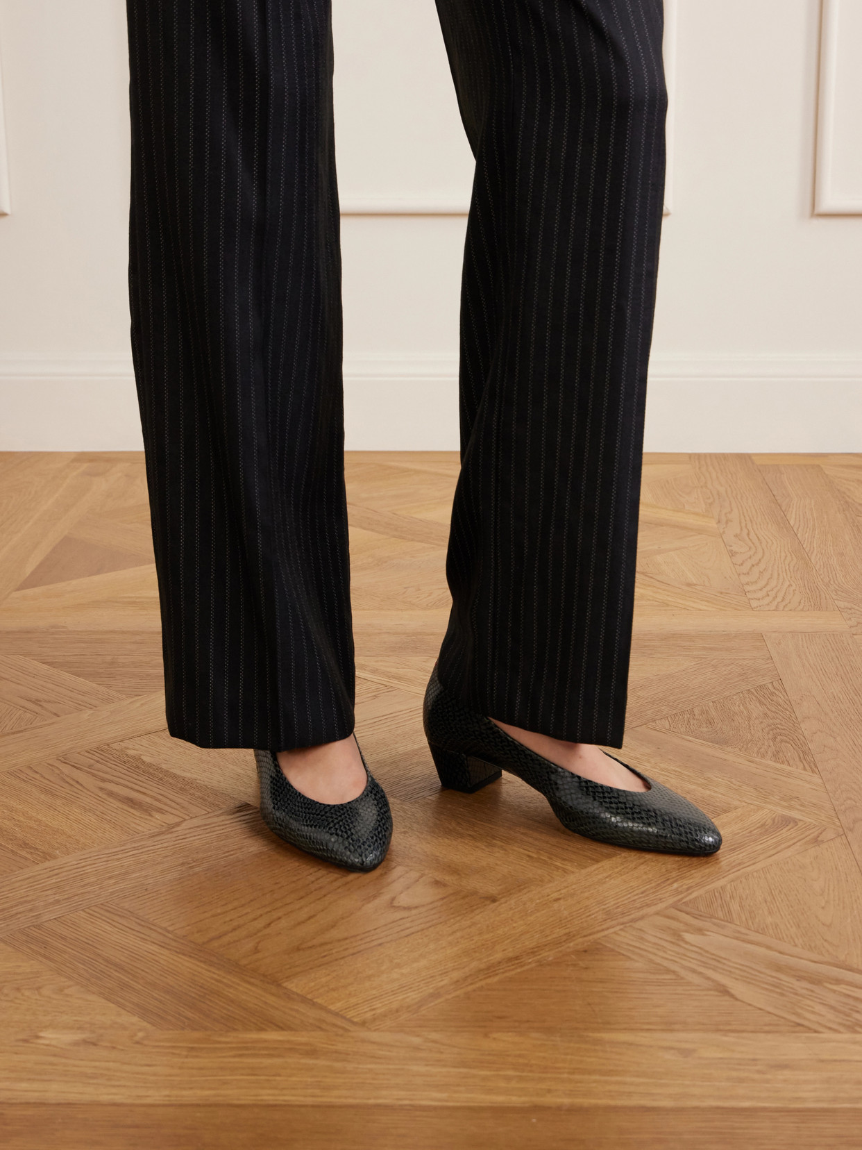 Helia 35 Snake-Effect Pumps