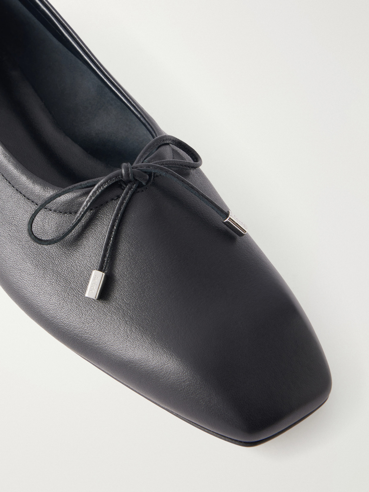 Nomi Ballet Flats