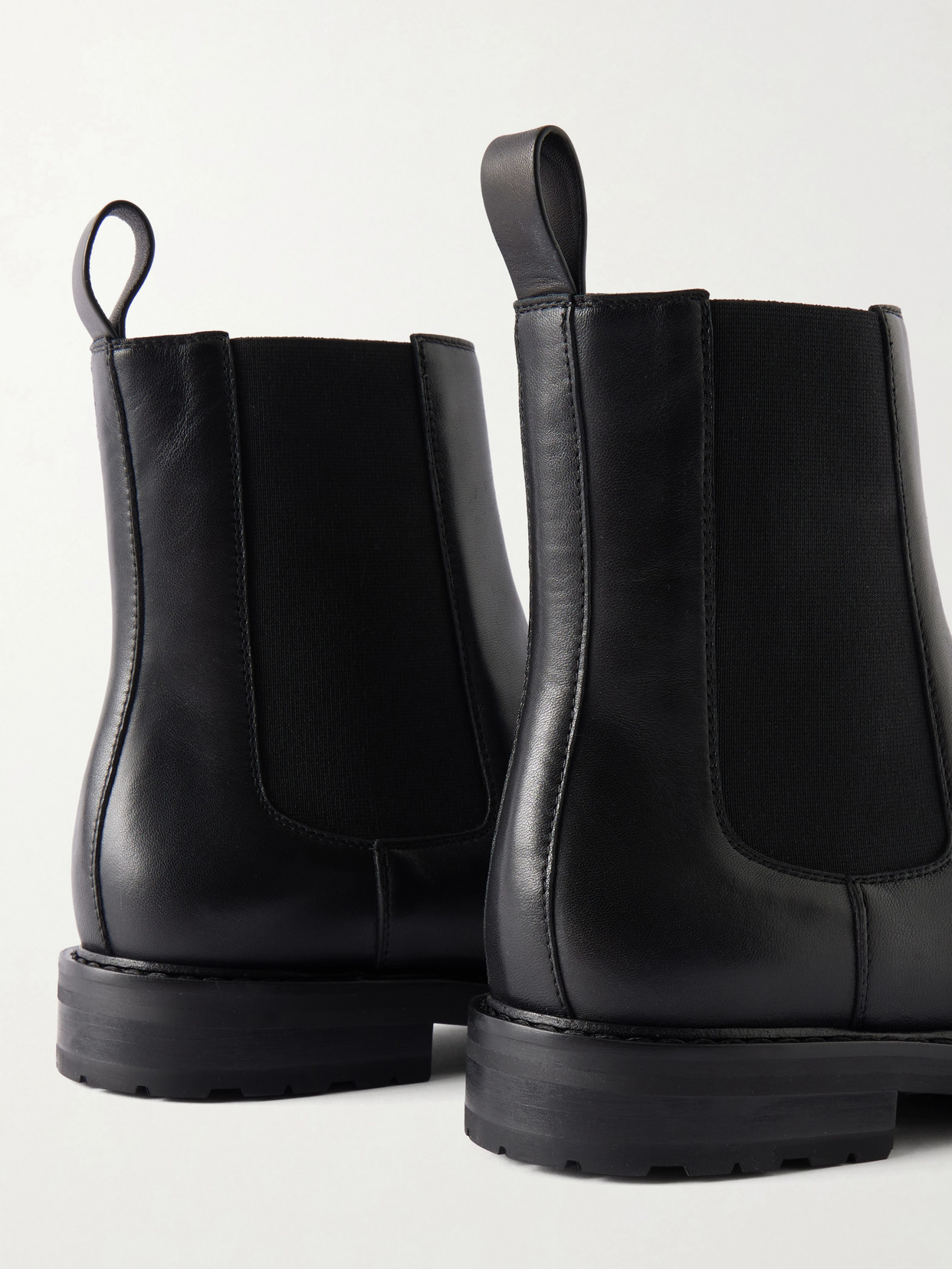 25 Leather Chelsea Boots