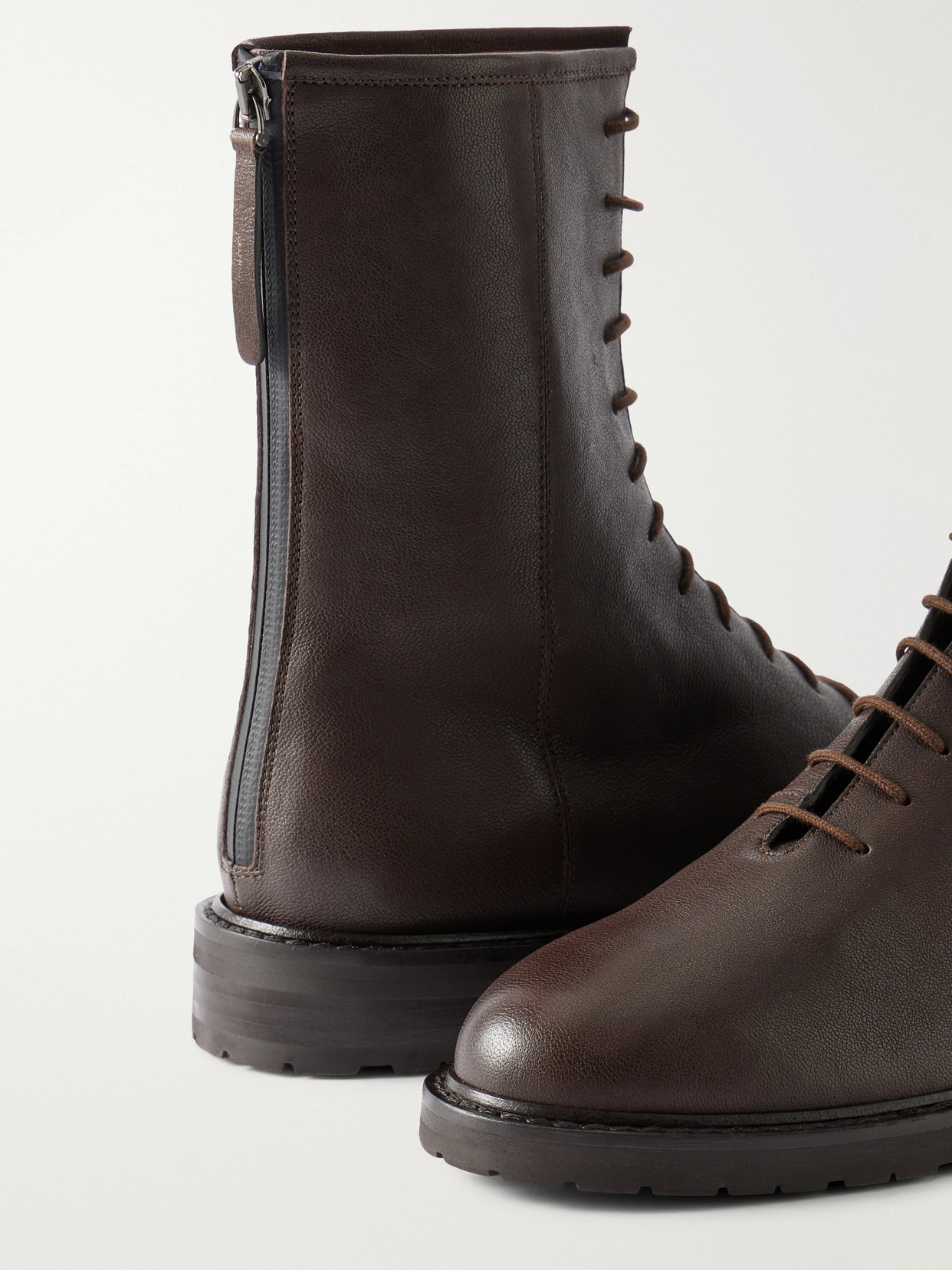08 Ankle Boots