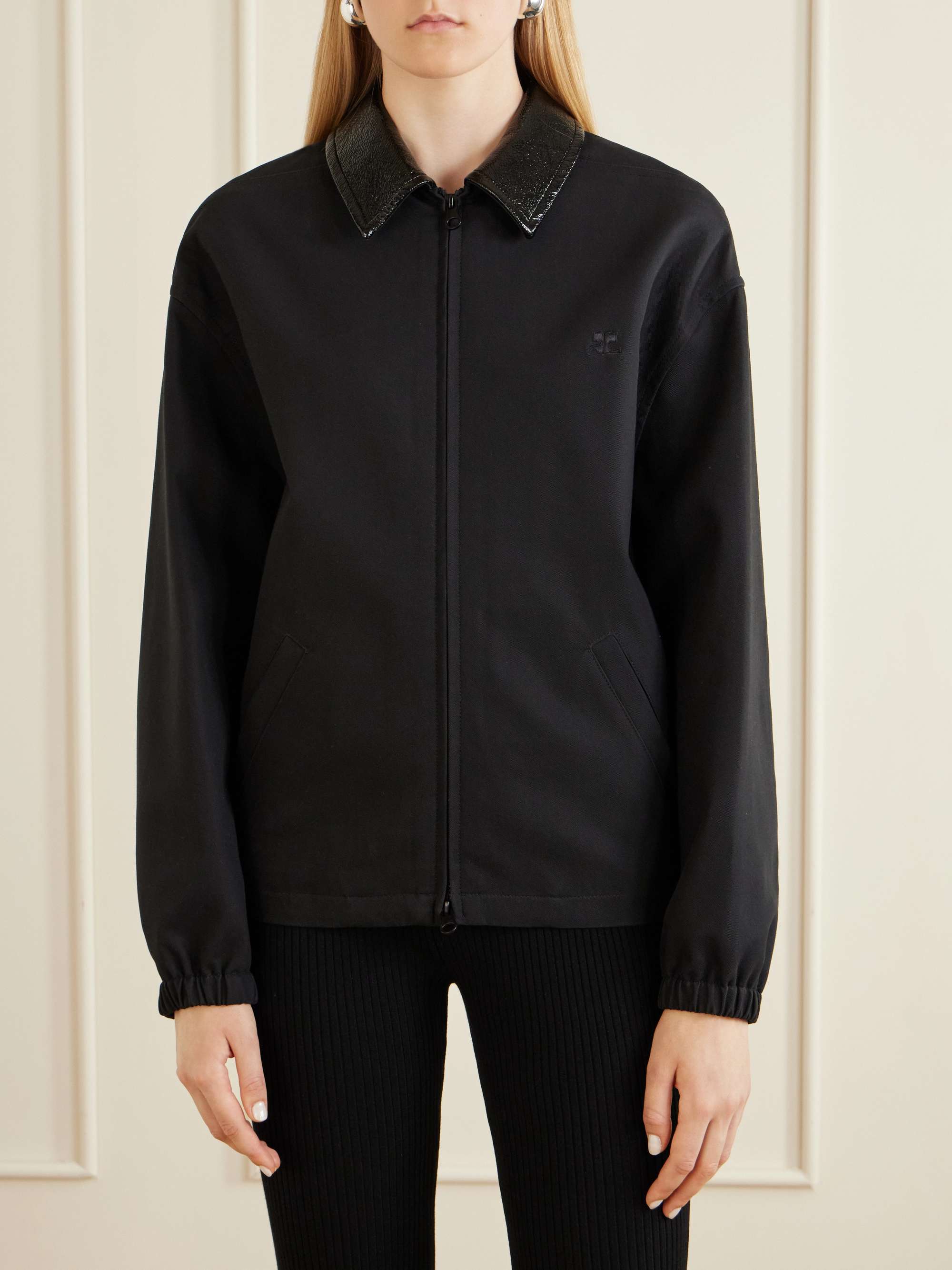 COURRÈGES 