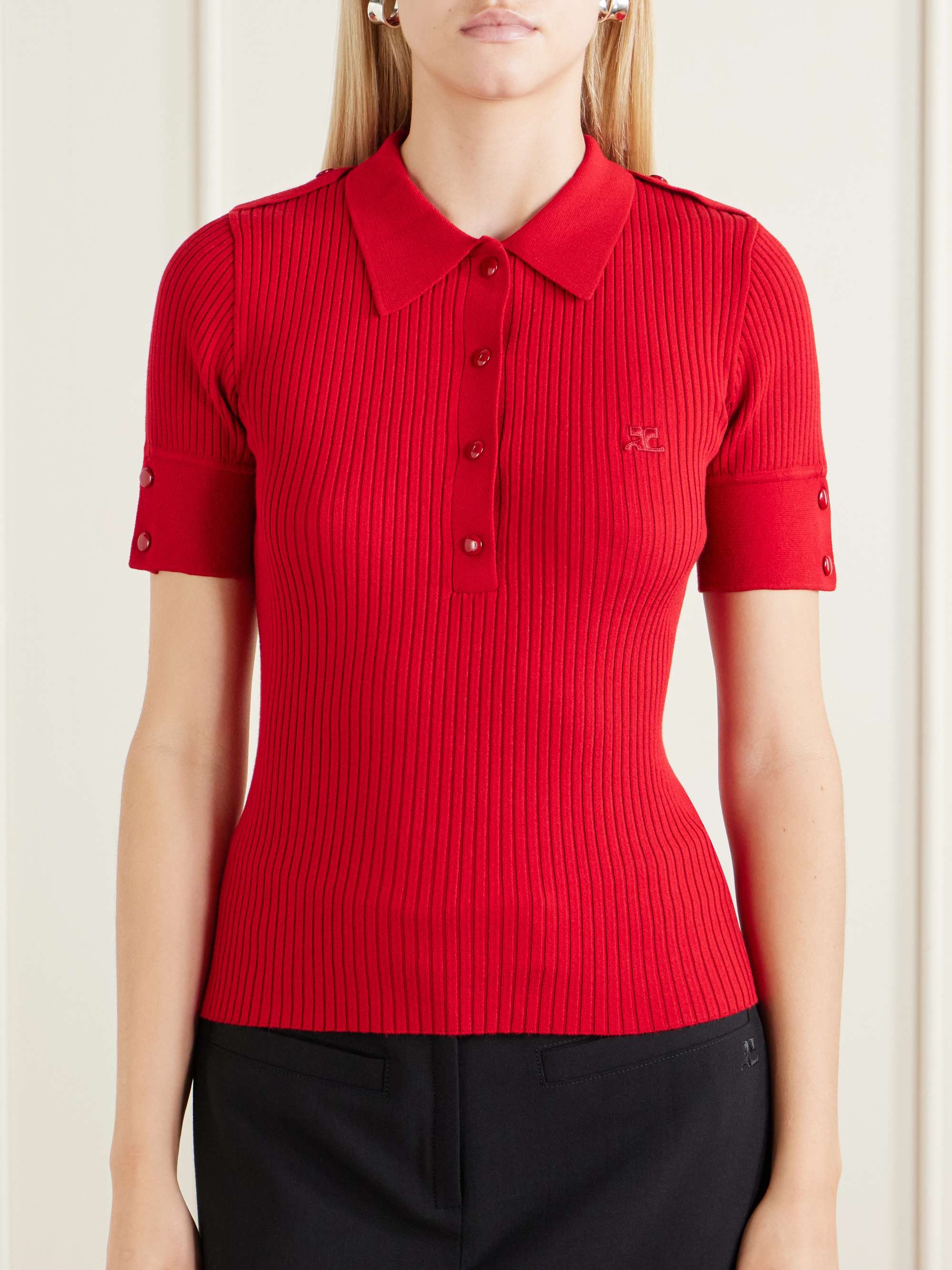 COURRÈGES 