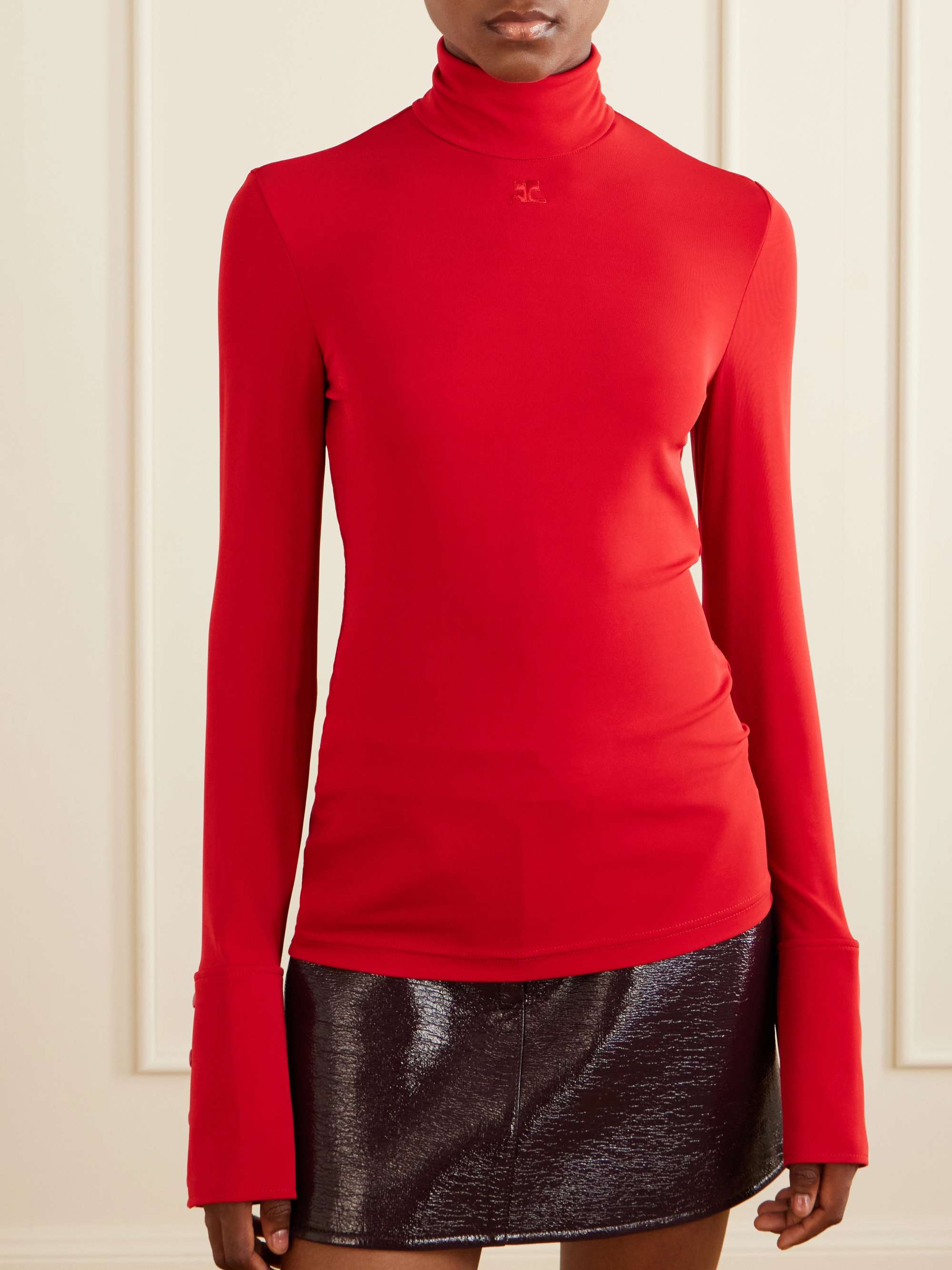 COURRÈGES 