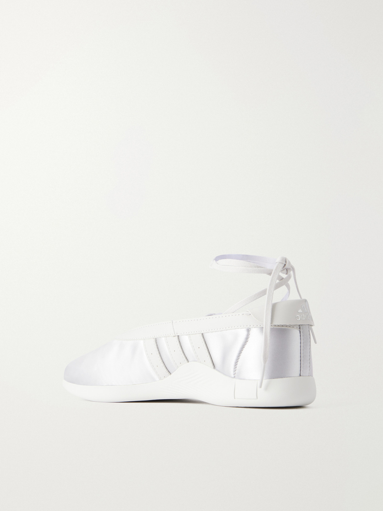 Taekwondo Mei Lace-Up Ballet Flats