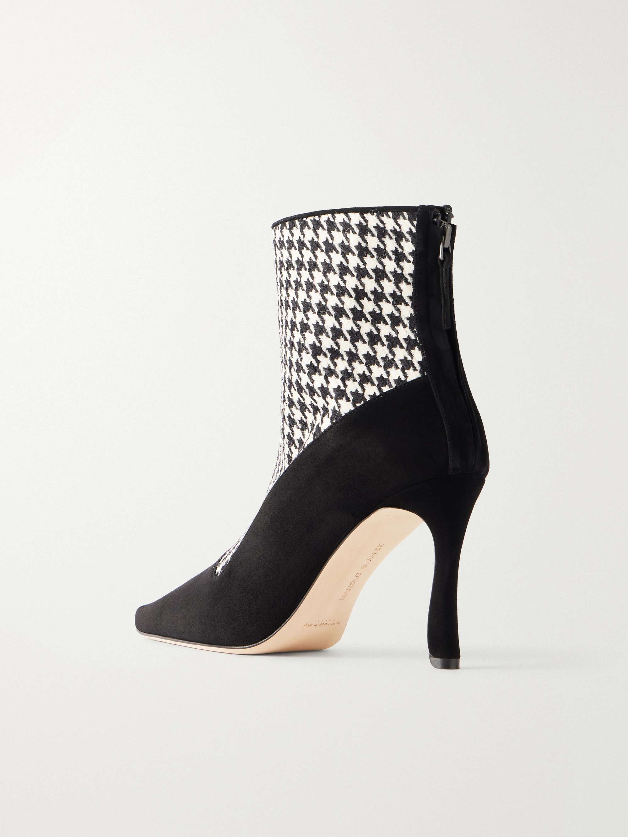 MANOLO BLAHNIK 