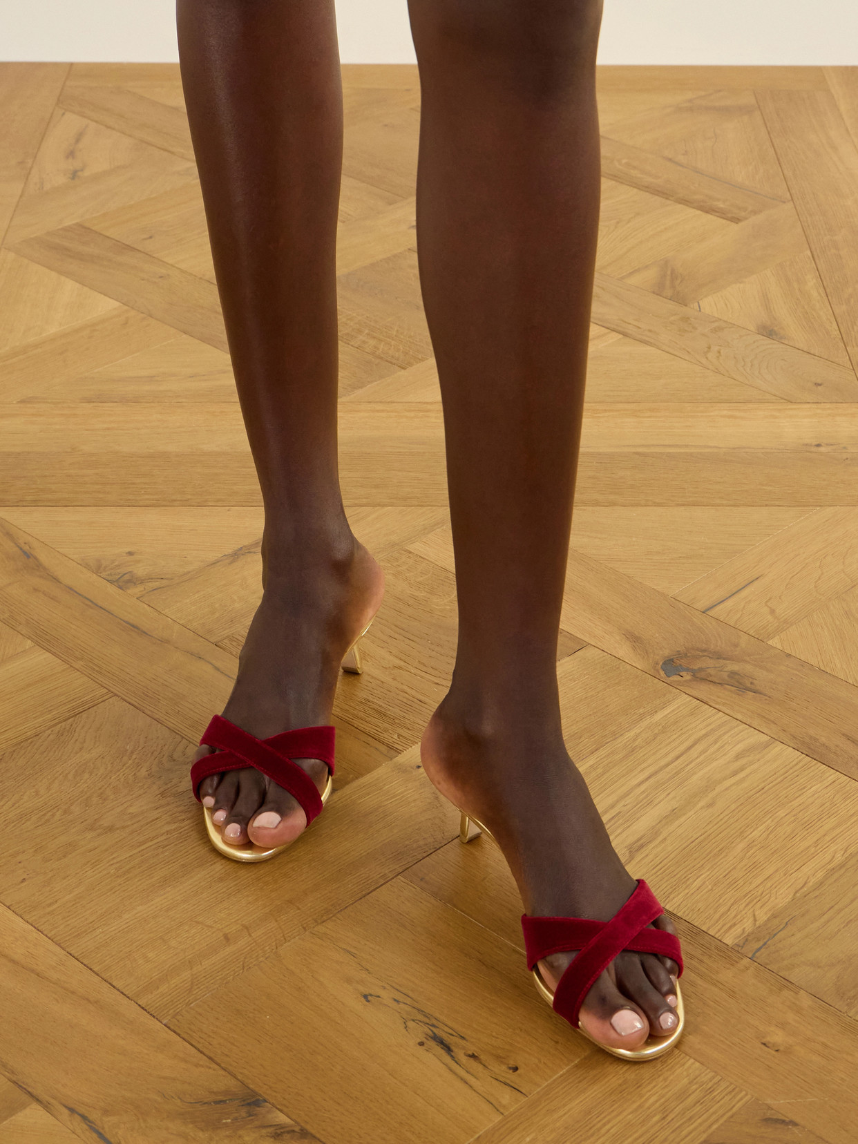 Callydramu 50 Velvet Sandals