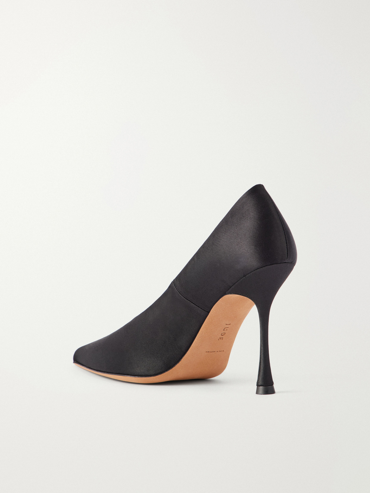 Kiss 105 Pumps