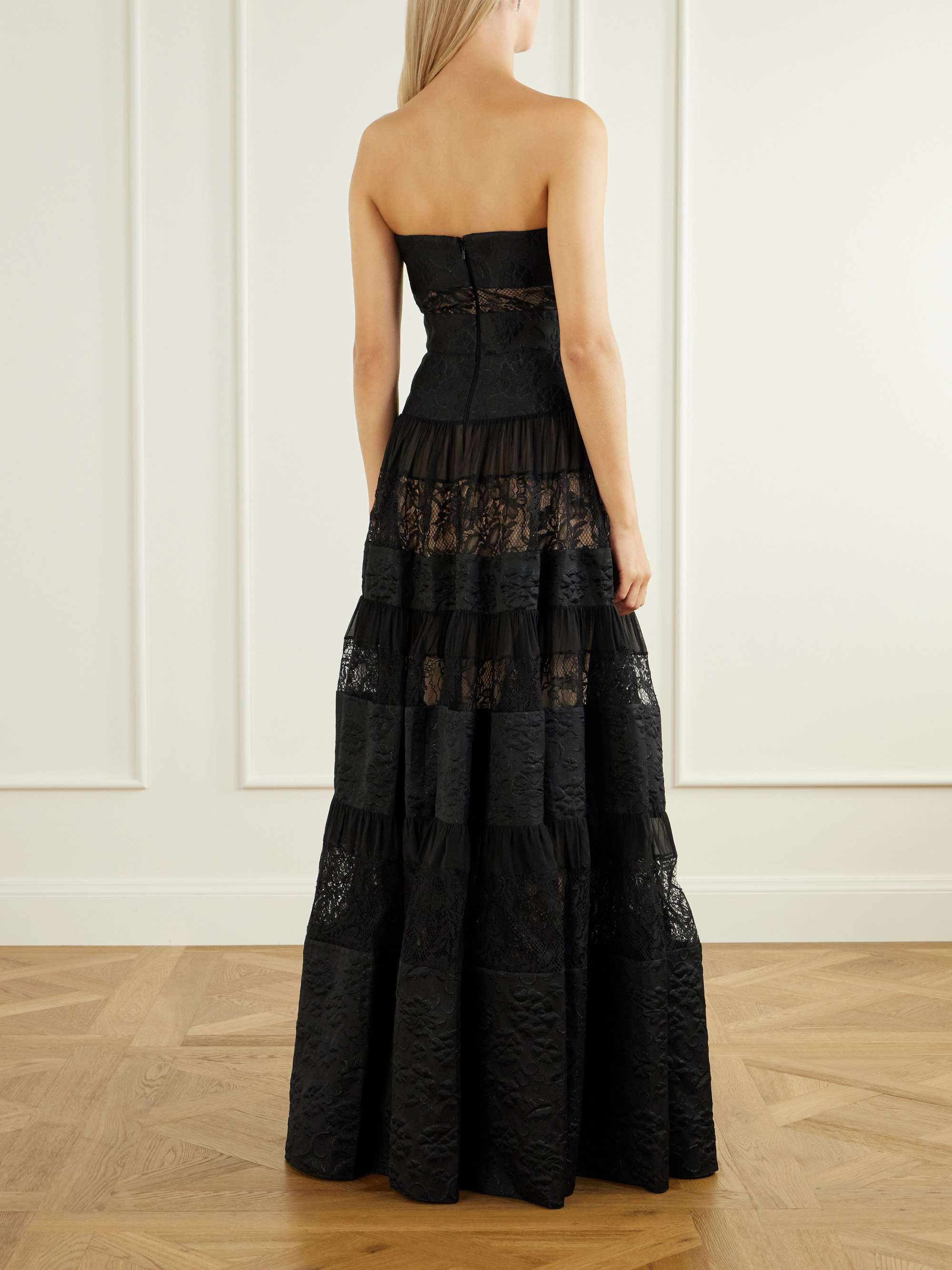 ELIE SAAB 