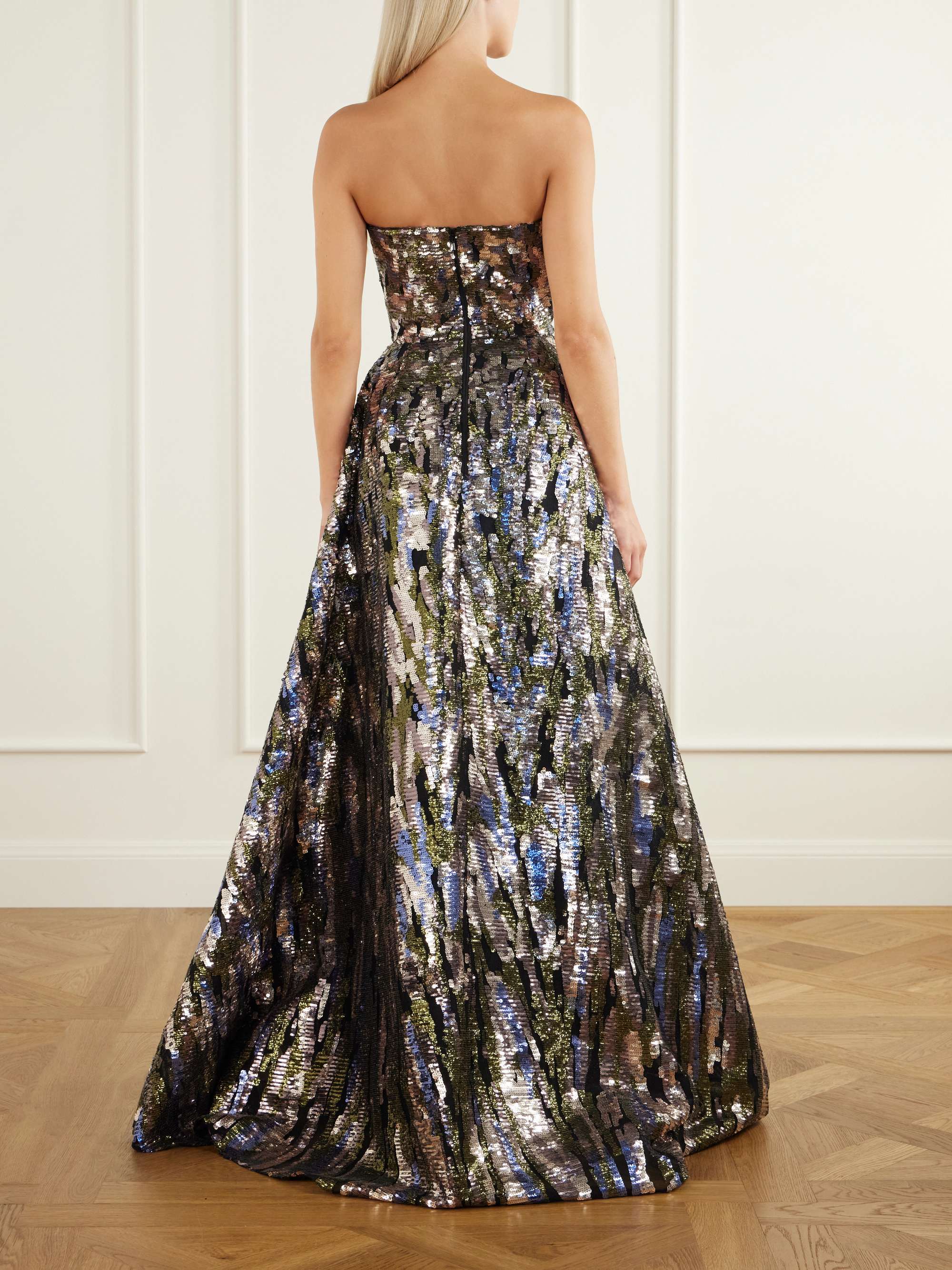 ELIE SAAB 