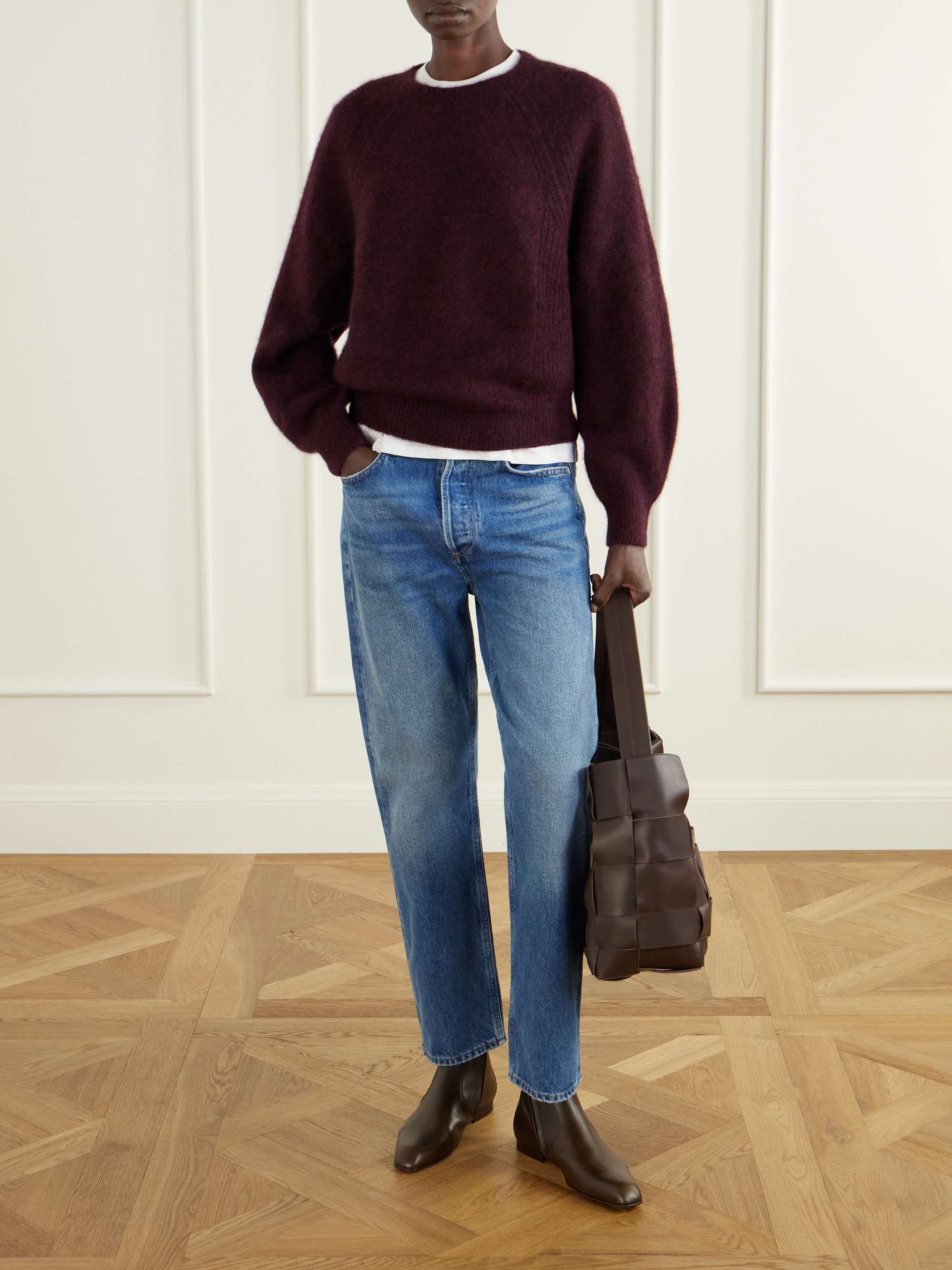 ALLUDE 