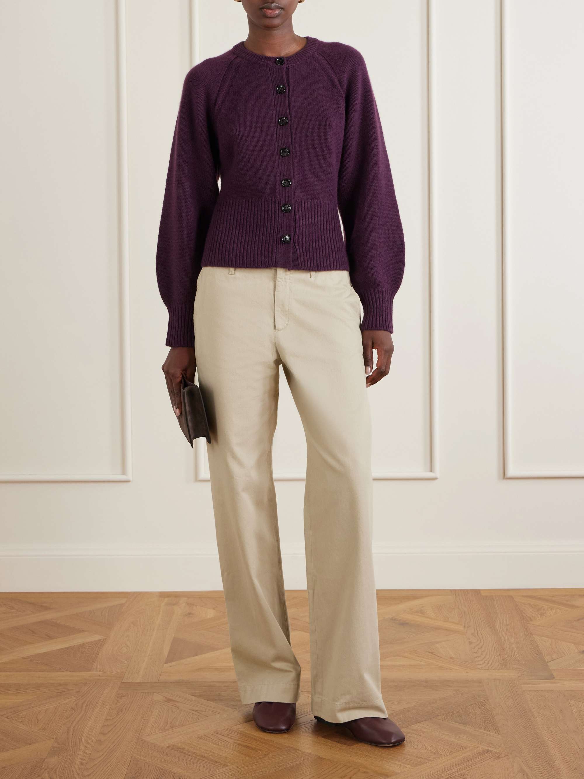 ALLUDE 