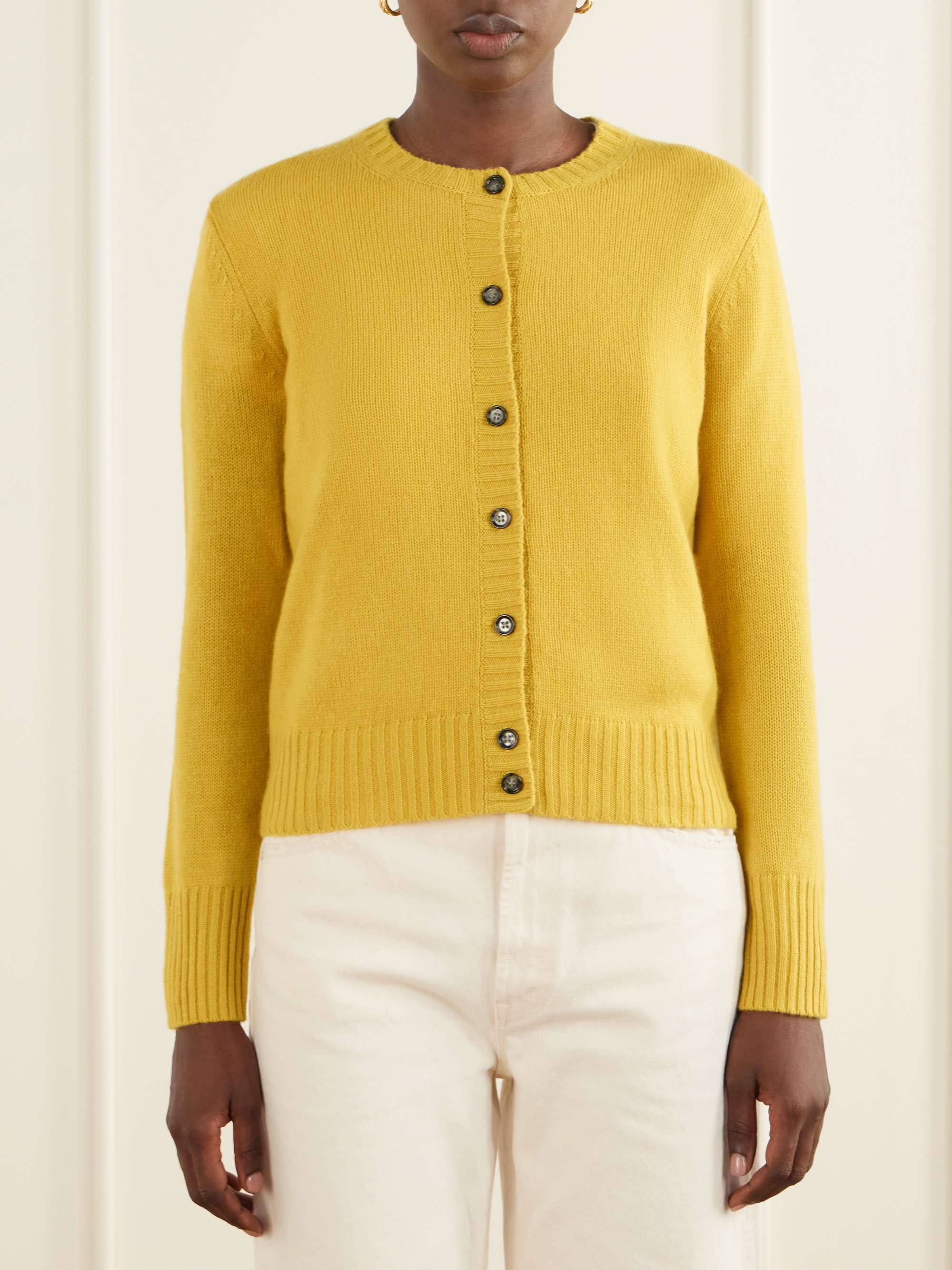 ALLUDE 