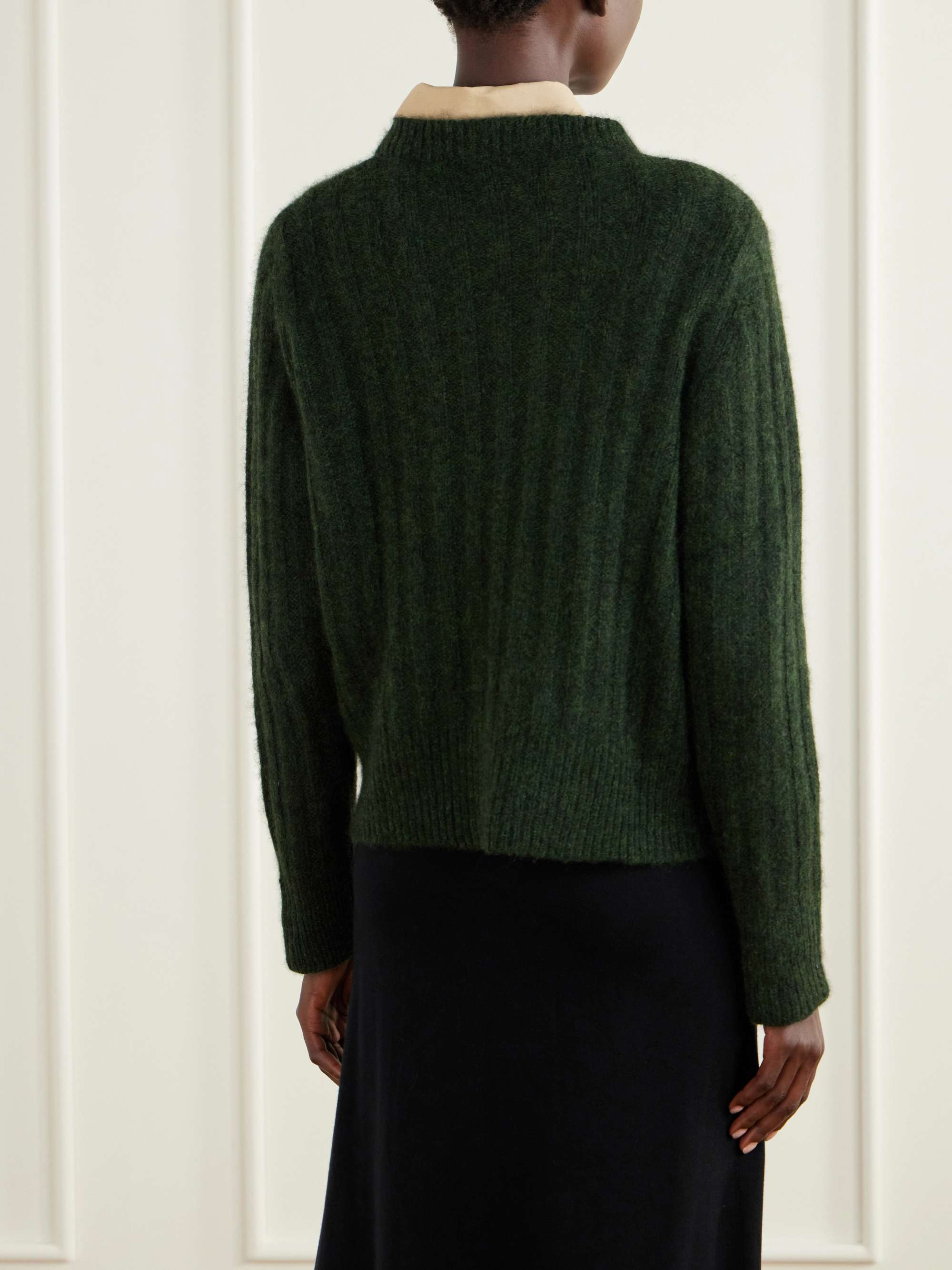 ALLUDE 