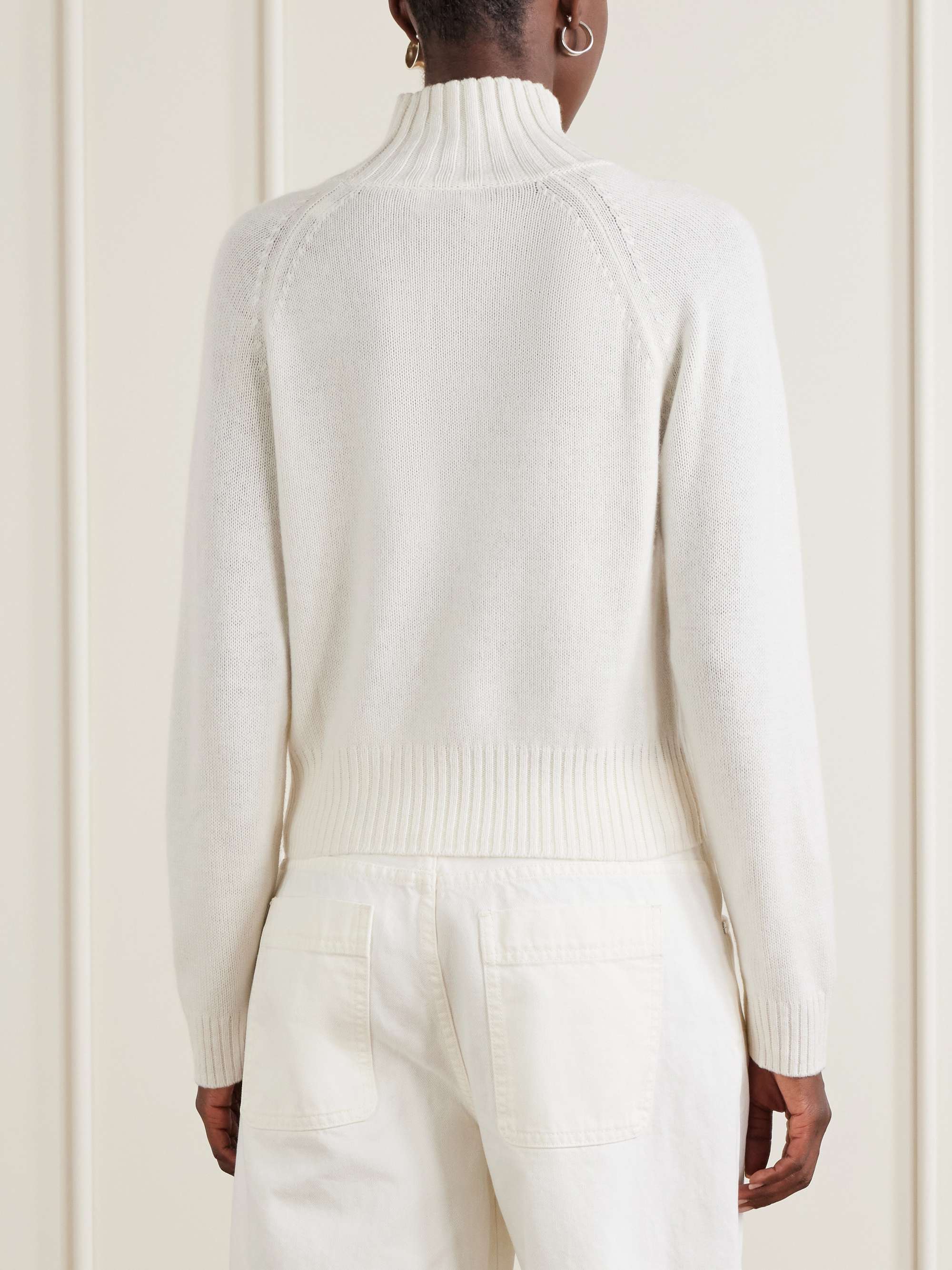 ALLUDE 