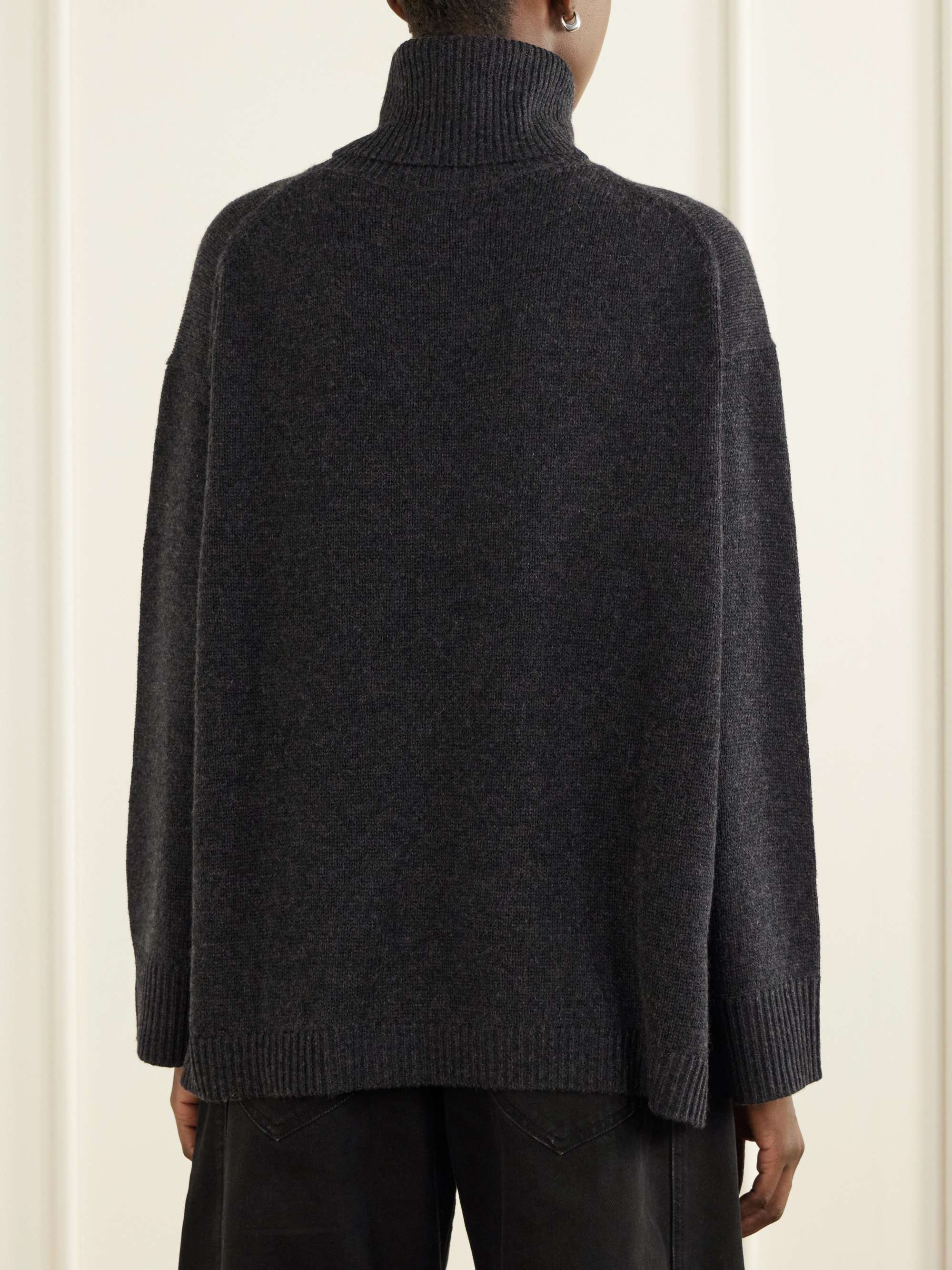 ALLUDE 