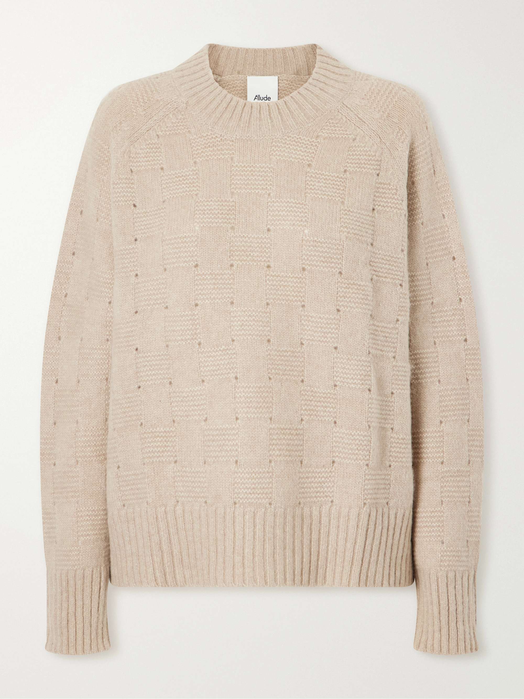 ALLUDE 