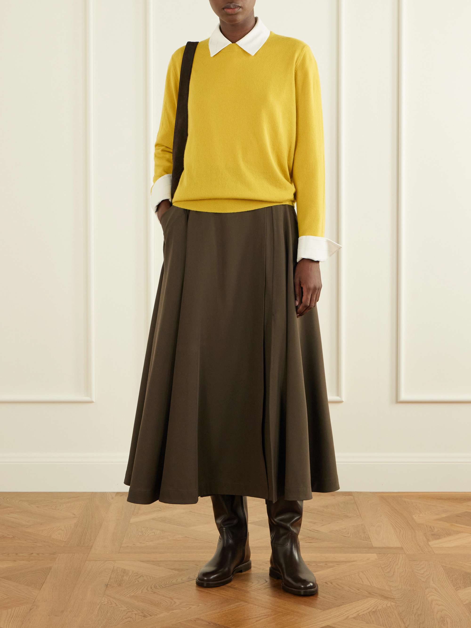 ALLUDE 
