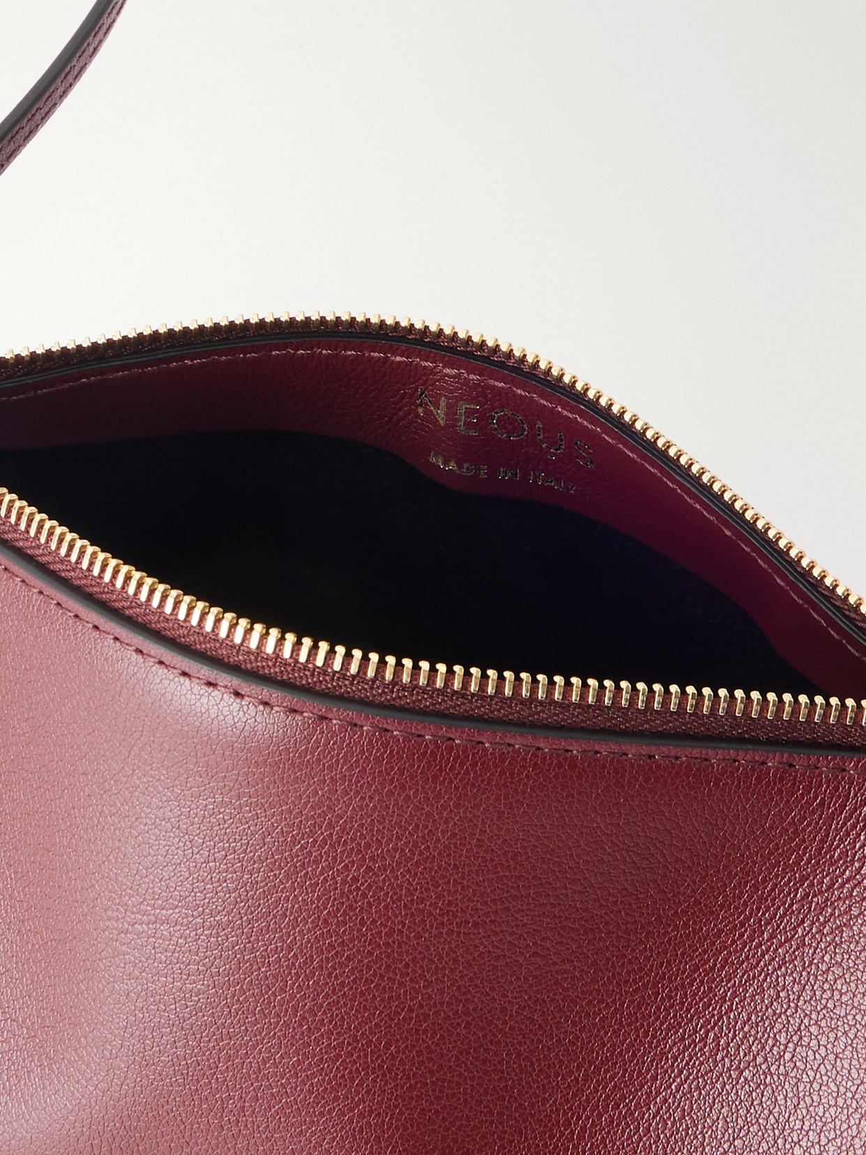 Neous Gemini Leather Shoulder Bag In Red