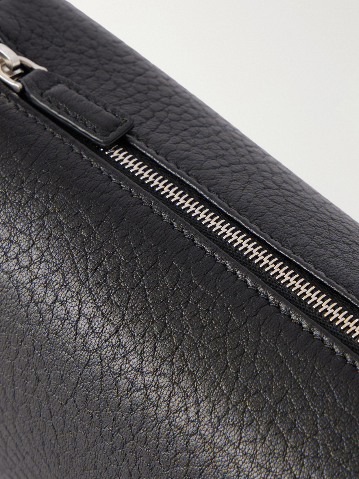 90'S Full-Grain Shoulder Bag
