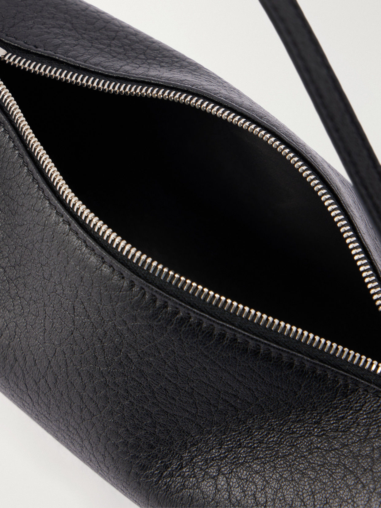 90'S Full-Grain Shoulder Bag