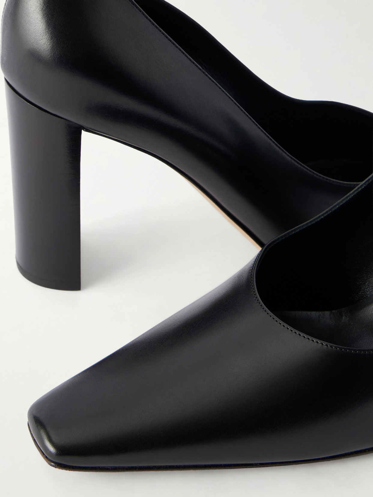 Pia Pumps