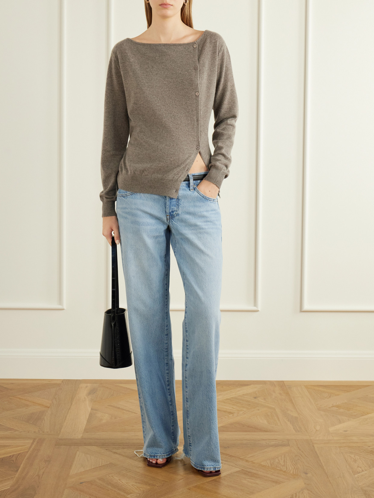 Frame The Pixie Gray Low Rise Jeans In Dodger Offset Hem In Black